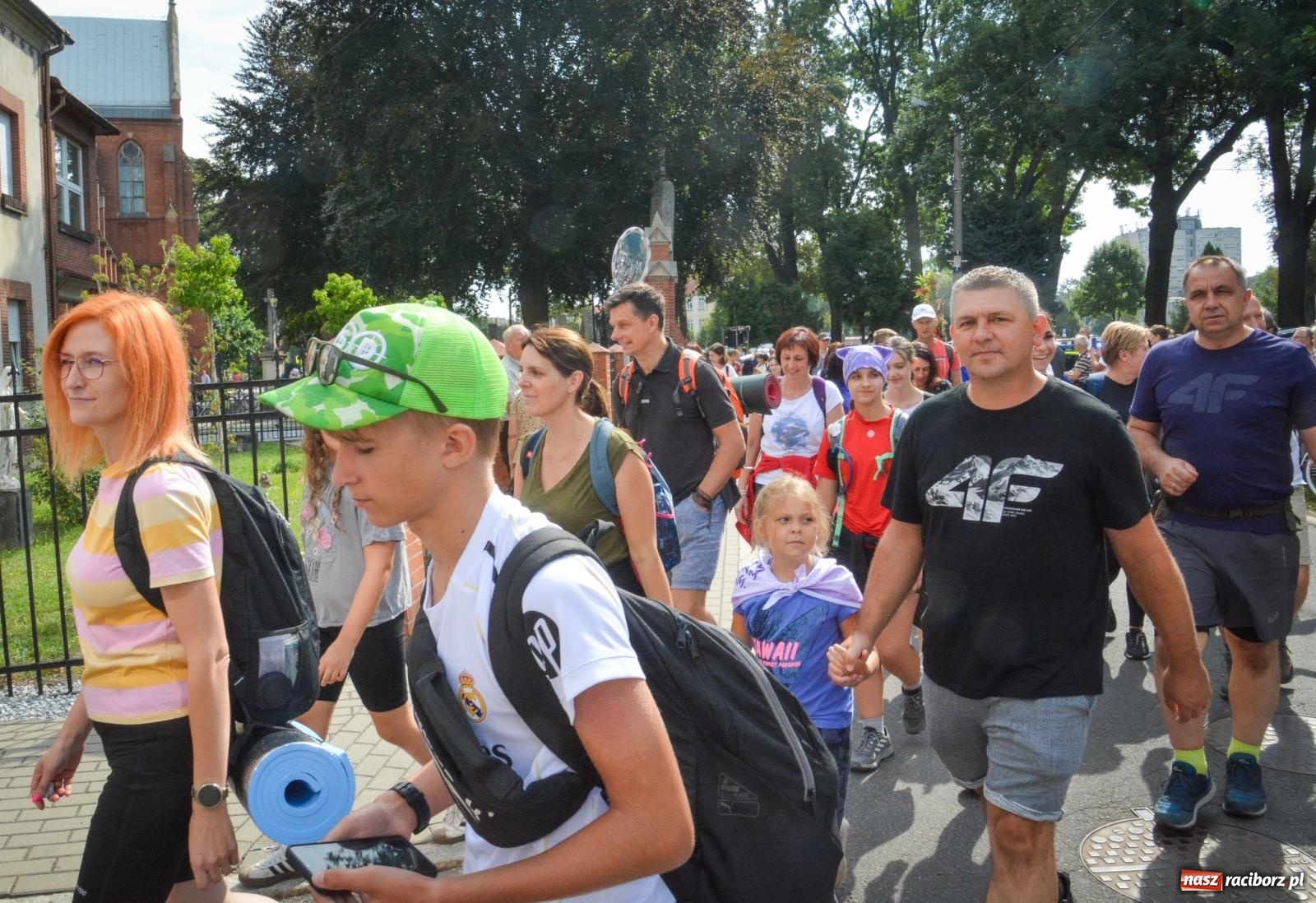 Zdjęcie w galerii na portalu naszraciborz.pl: 50. Piesza Pielgrzymka Opolska wyruszyła z Raciborza na Jasną Górę [FOTO i WIDEO] wiadomości z regionu