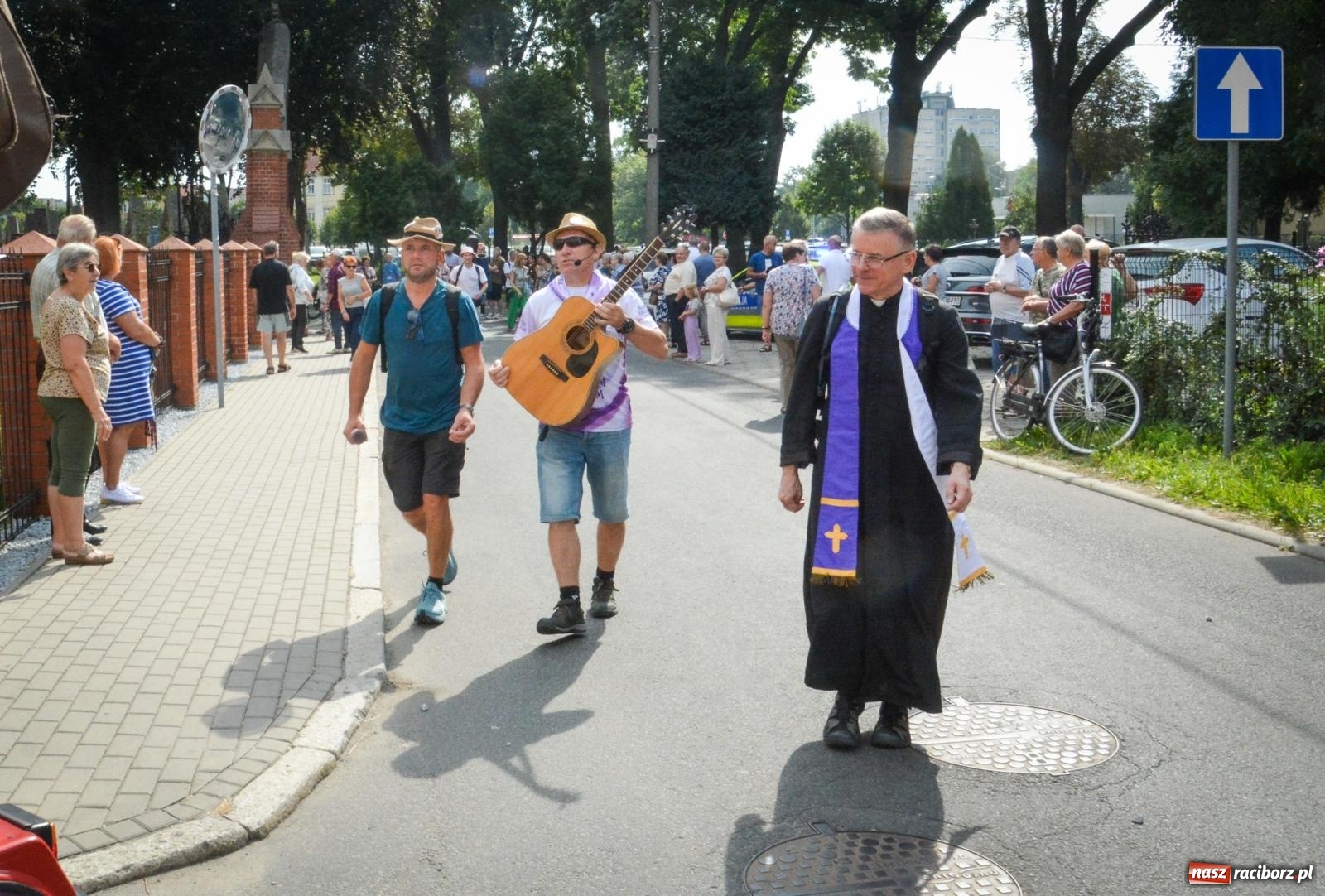 Zdjęcie w galerii na portalu naszraciborz.pl: 50. Piesza Pielgrzymka Opolska wyruszyła z Raciborza na Jasną Górę [FOTO i WIDEO] wiadomości z regionu