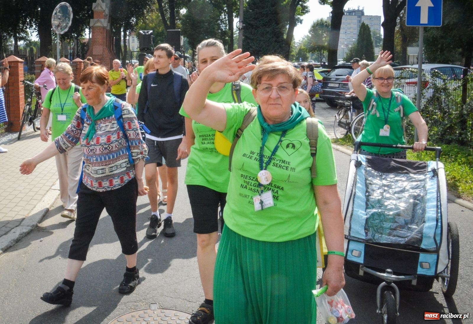 Zdjęcie w galerii na portalu naszraciborz.pl: 50. Piesza Pielgrzymka Opolska wyruszyła z Raciborza na Jasną Górę [FOTO i WIDEO] wiadomości z regionu