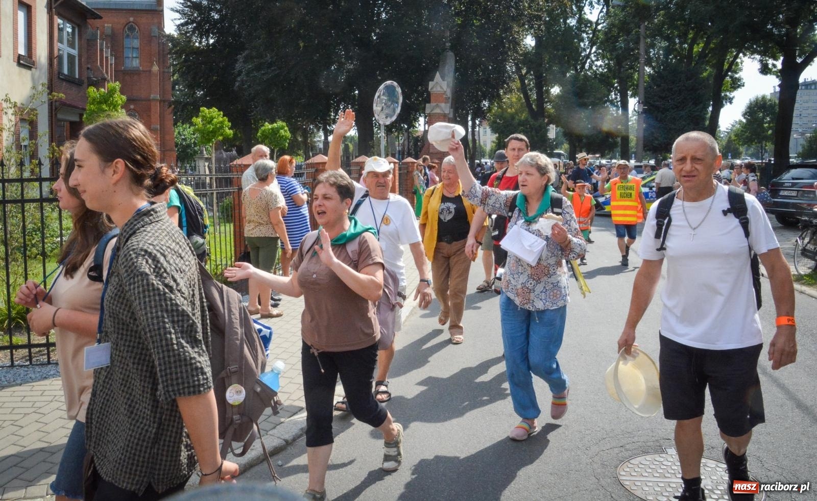 Zdjęcie w galerii na portalu naszraciborz.pl: 50. Piesza Pielgrzymka Opolska wyruszyła z Raciborza na Jasną Górę [FOTO i WIDEO] wiadomości z regionu
