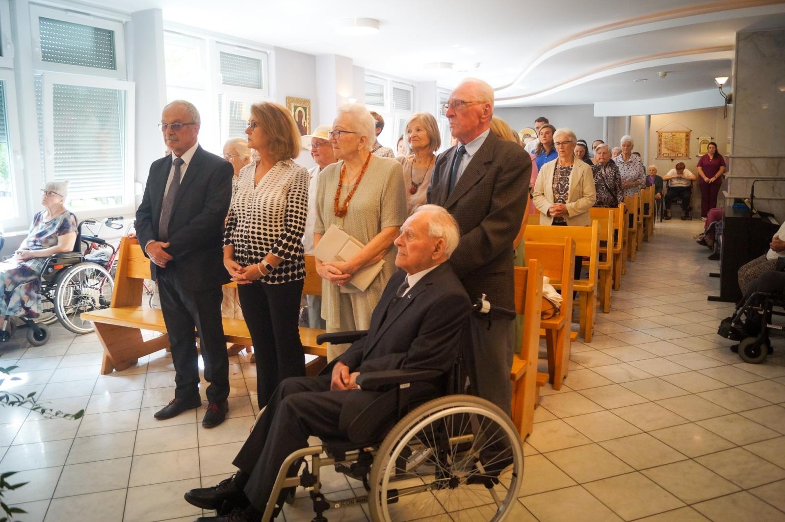 Zdjęcie w galerii na portalu naszraciborz.pl: Setne urodziny Tadeusza Ruta, weterana II wojny światowej i byłego dyrektora SP 10 wiadomości z regionu