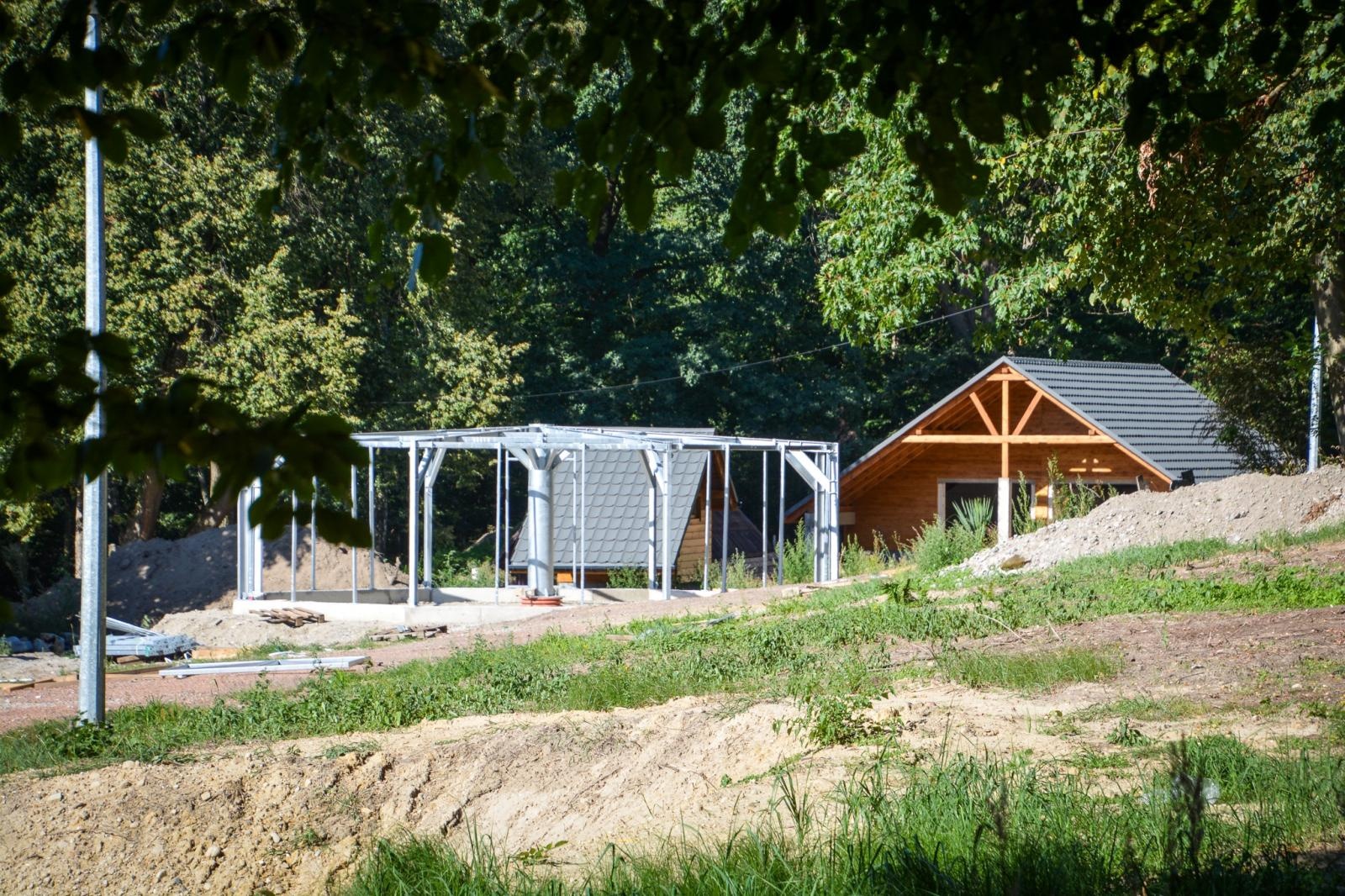 Zdjęcie w galerii na portalu naszraciborz.pl: Nowe mini-zoo w Lesie Obora coraz bliżej. Otwarcie dla zwiedzających dopiero w przyszłym roku [FOTO i WIDEO] wiadomości z regionu