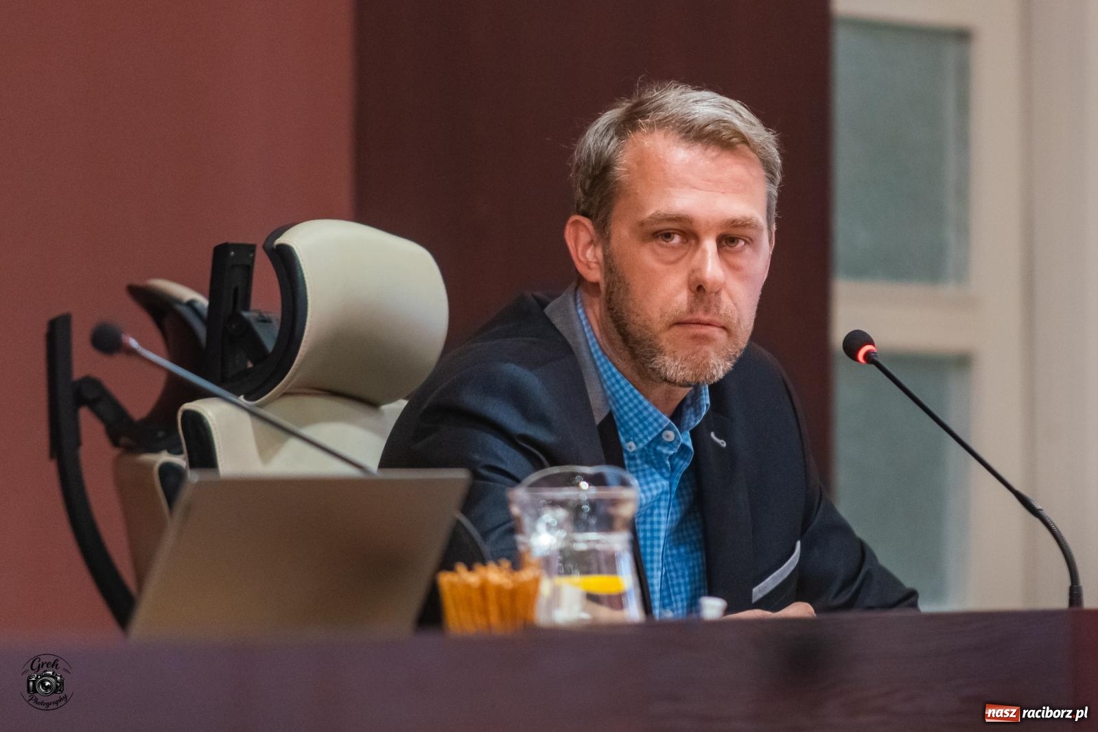Zdjęcie w galerii na portalu naszraciborz.pl: Drzewa ocaleją? Jest sposób na stację ładowania bez wycinki. Radni ostro o obwodnicach wiadomości z regionu