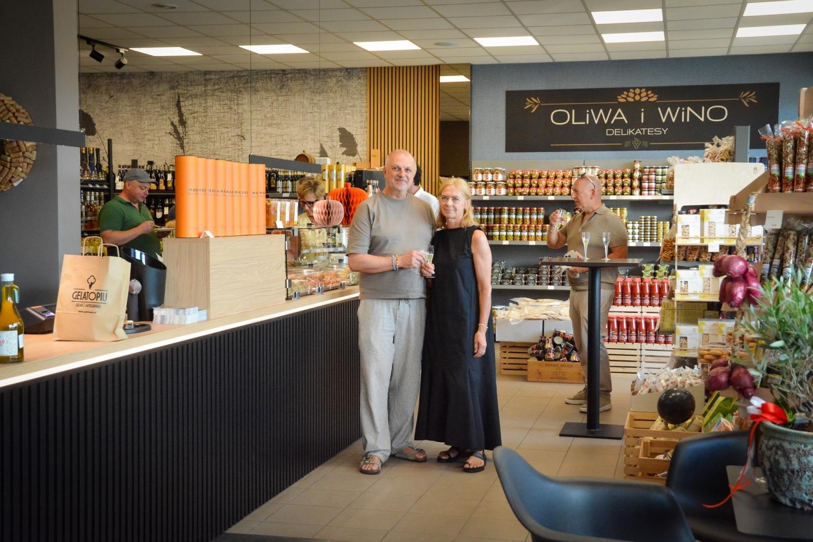 Zdjęcie w galerii na portalu naszraciborz.pl: Włoskie smaki wróciły do Raciborza. Delikatesy Oliwa i Wino w nowym miejscu [FOTO i WIDEO] wiadomości z regionu