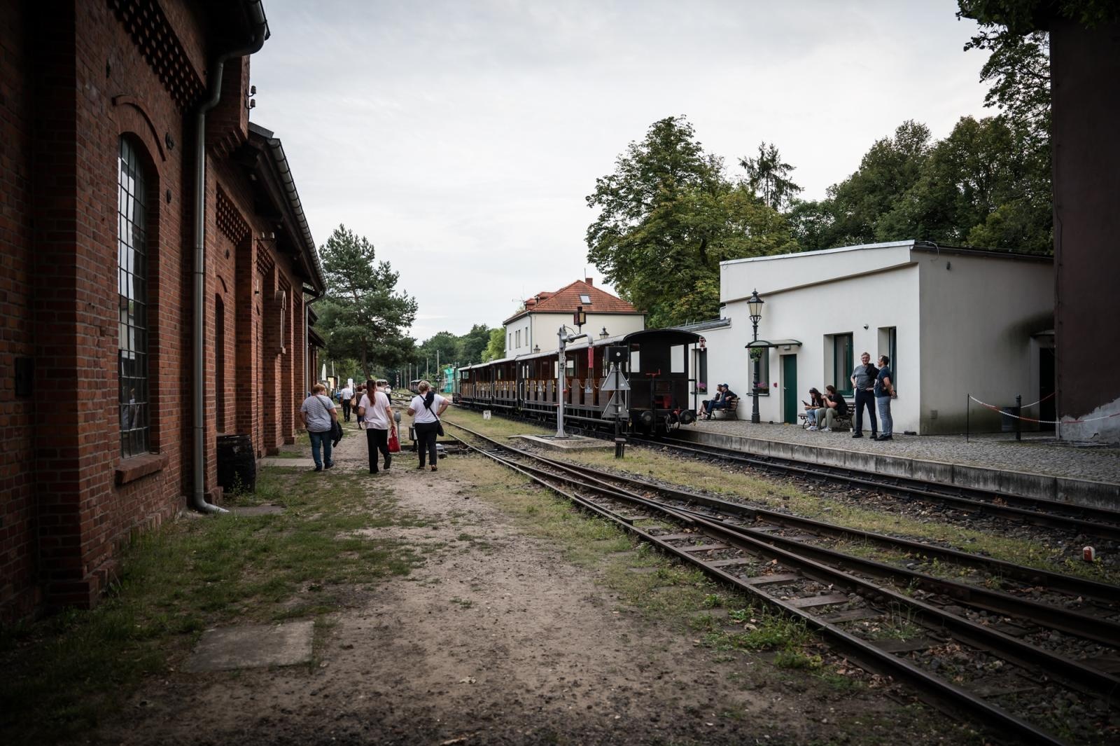 Zdjęcie w galerii na portalu naszraciborz.pl: Nocą przez lasy rudzkie. Historia, muzyka i wyjątkowy przejazd kolejką wąskotorową wiadomości z regionu