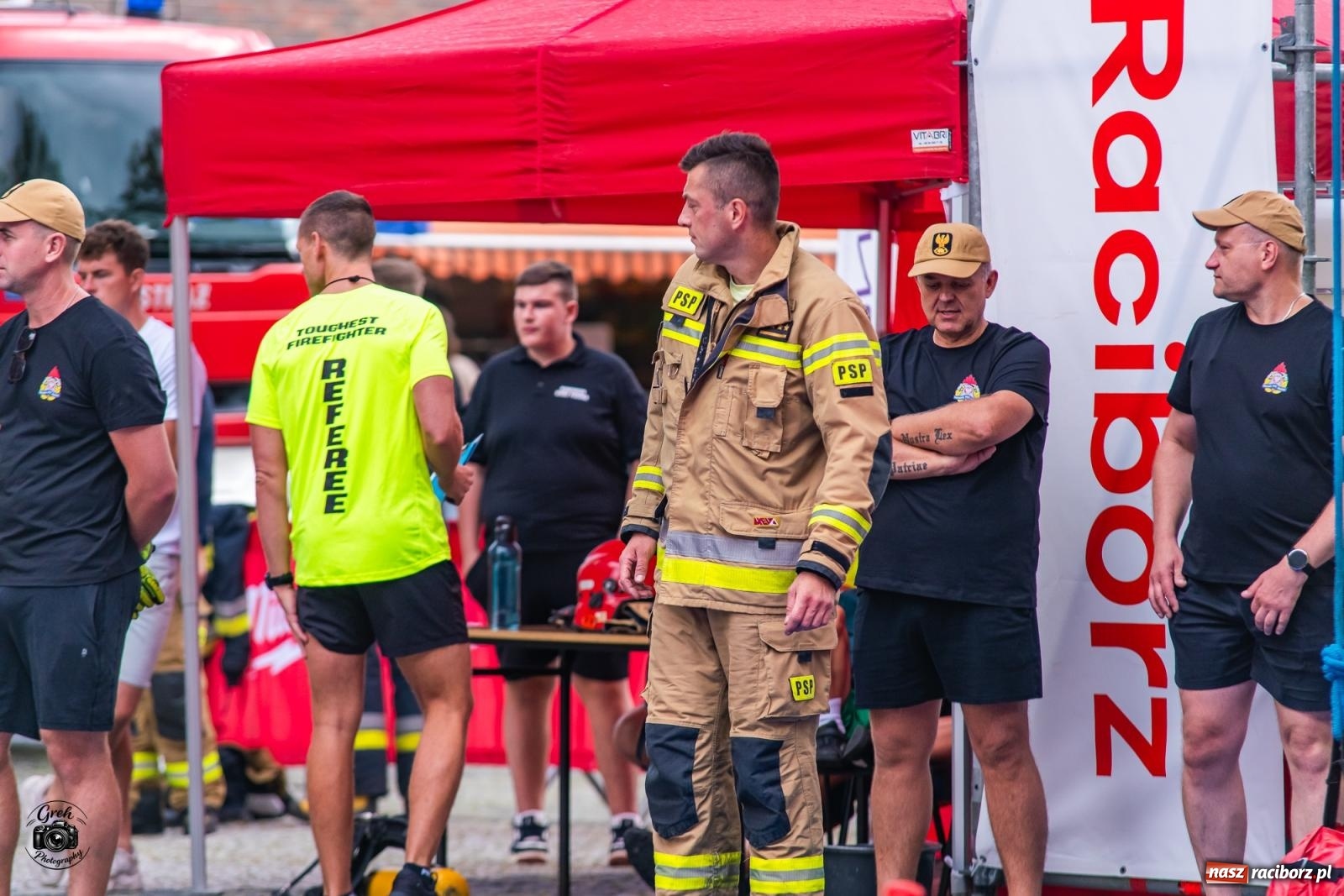 Zdjęcie w galerii na portalu naszraciborz.pl: Tu nie było miejsca na słabość. Strażacy stoczyli morderczą walkę na Placu Dominikańskim [FOTO i WIDEO] wiadomości z regionu