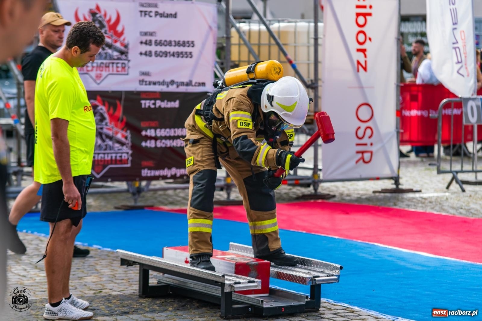 Zdjęcie w galerii na portalu naszraciborz.pl: Tu nie było miejsca na słabość. Strażacy stoczyli morderczą walkę na Placu Dominikańskim [FOTO i WIDEO] wiadomości z regionu