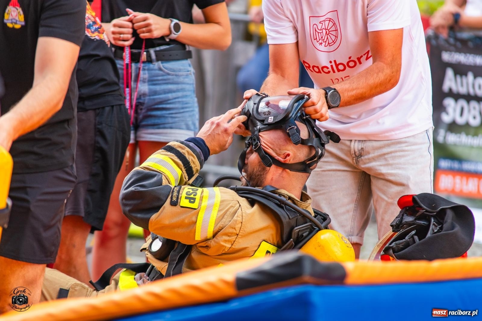 Zdjęcie w galerii na portalu naszraciborz.pl: Tu nie było miejsca na słabość. Strażacy stoczyli morderczą walkę na Placu Dominikańskim [FOTO i WIDEO] wiadomości z regionu