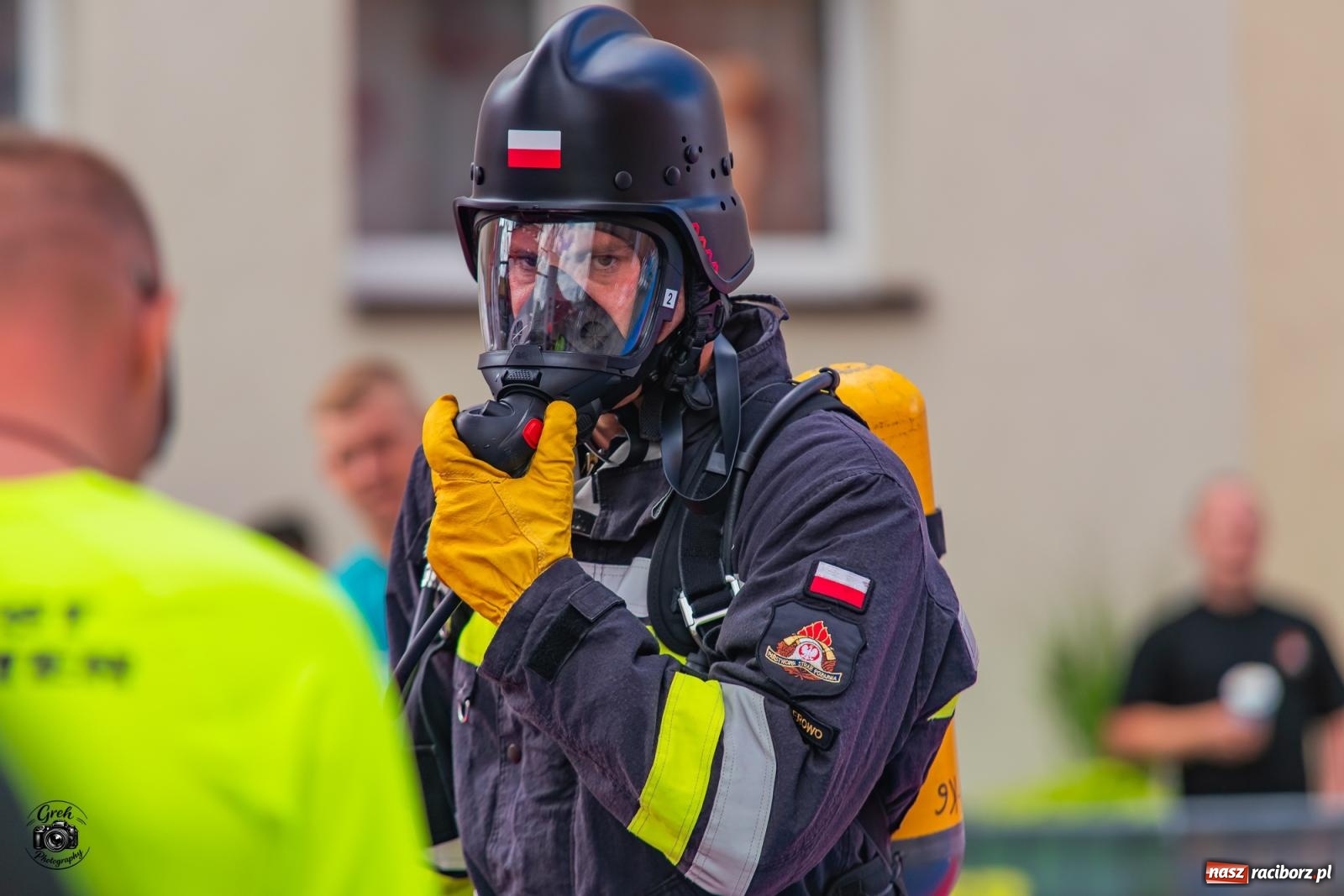 Zdjęcie w galerii na portalu naszraciborz.pl: Tu nie było miejsca na słabość. Strażacy stoczyli morderczą walkę na Placu Dominikańskim [FOTO i WIDEO] wiadomości z regionu