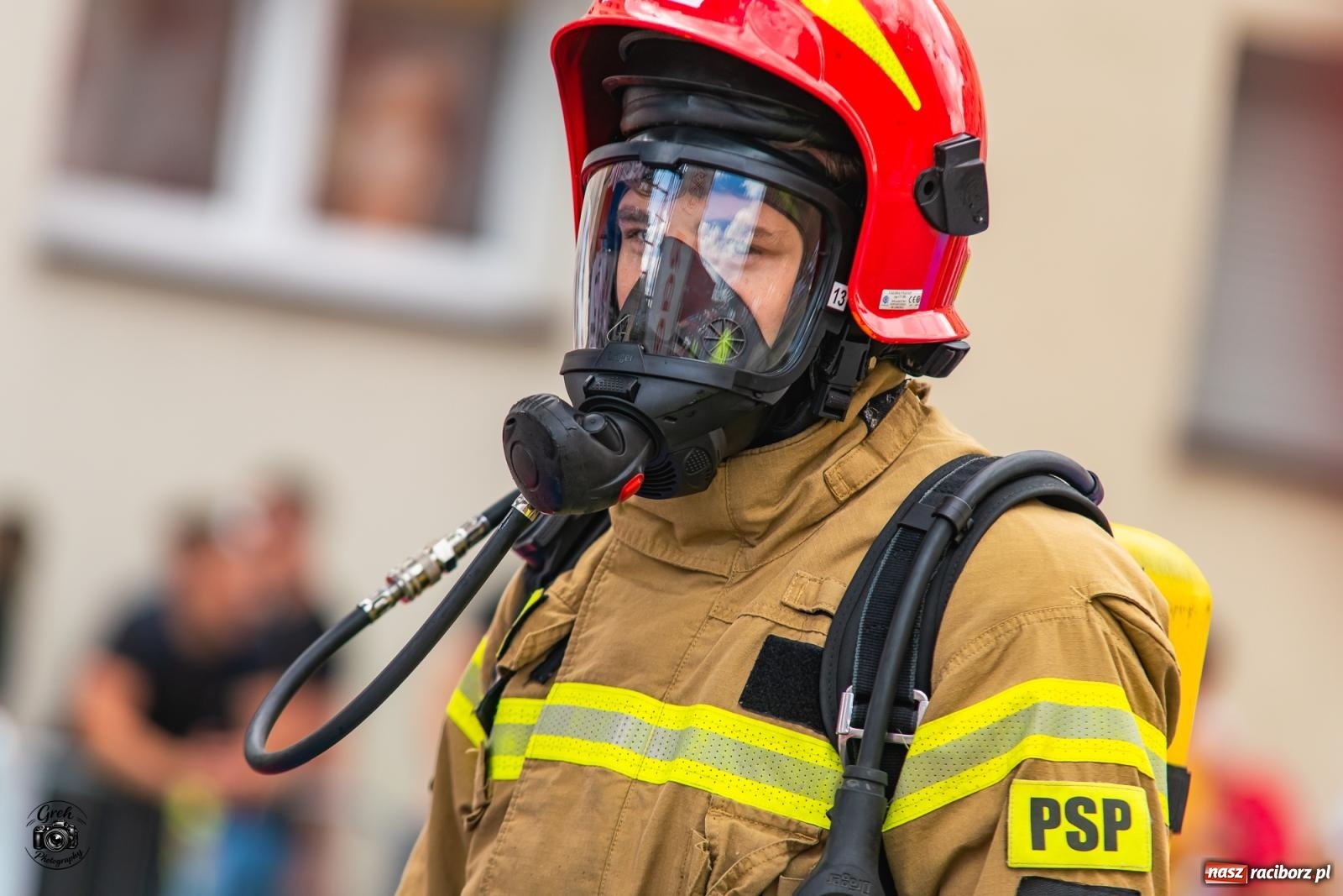 Zdjęcie w galerii na portalu naszraciborz.pl: Tu nie było miejsca na słabość. Strażacy stoczyli morderczą walkę na Placu Dominikańskim [FOTO i WIDEO] wiadomości z regionu