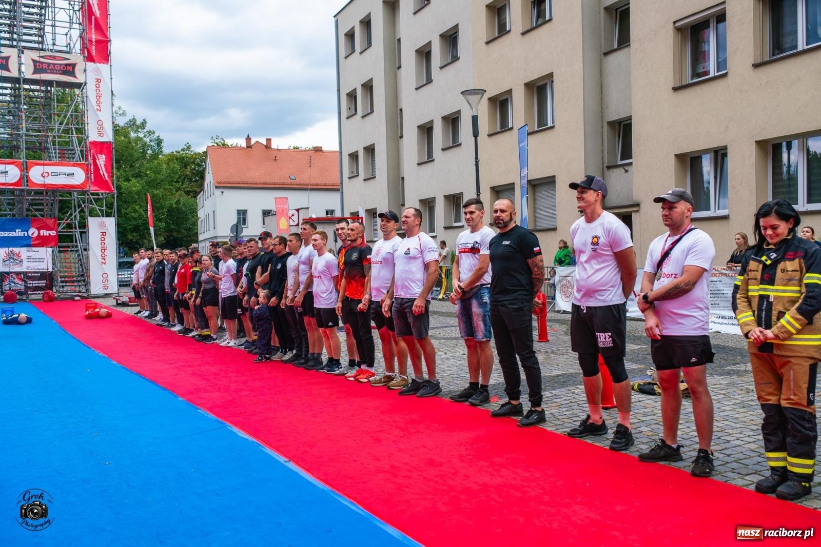 Zdjęcie w galerii na portalu naszraciborz.pl: Tu nie było miejsca na słabość. Strażacy stoczyli morderczą walkę na Placu Dominikańskim [FOTO i WIDEO] wiadomości z regionu