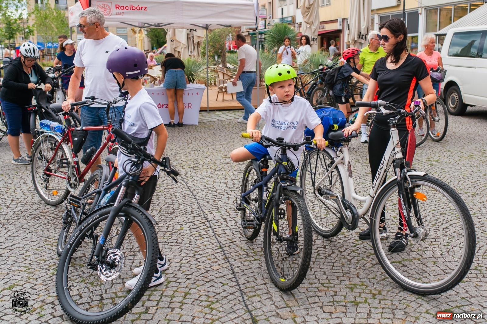 Zdjęcie w galerii na portalu naszraciborz.pl: Rodzinny rajd połączył mieszkańców regionu. Tak wyglądała rowerowa część strażackiego Memoriału [FOTO i WIDEO] wiadomości z regionu