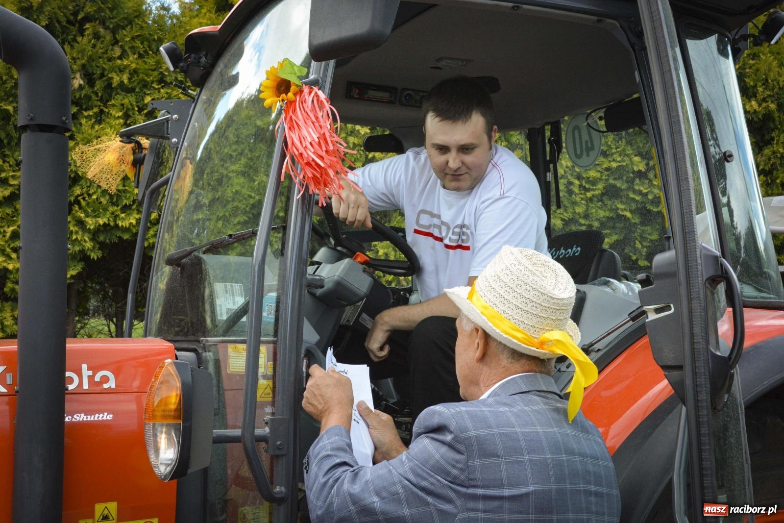 Zdjęcie w galerii na portalu naszraciborz.pl: Dożynki Gminy Rudnik. Barwny korowód wyruszył z Łubowic do Grzegorzowic [FOTO i WIDEO] wiadomości z regionu