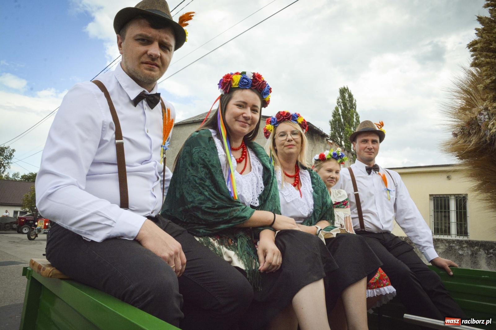 Zdjęcie w galerii na portalu naszraciborz.pl: Dożynki Gminy Rudnik. Barwny korowód wyruszył z Łubowic do Grzegorzowic [FOTO i WIDEO] wiadomości z regionu