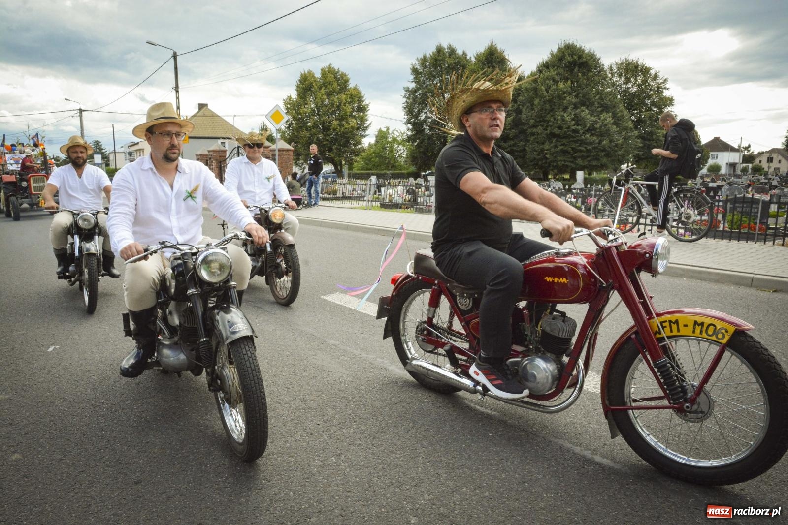 Zdjęcie w galerii na portalu naszraciborz.pl: Dożynki Gminy Rudnik. Barwny korowód wyruszył z Łubowic do Grzegorzowic [FOTO i WIDEO] wiadomości z regionu