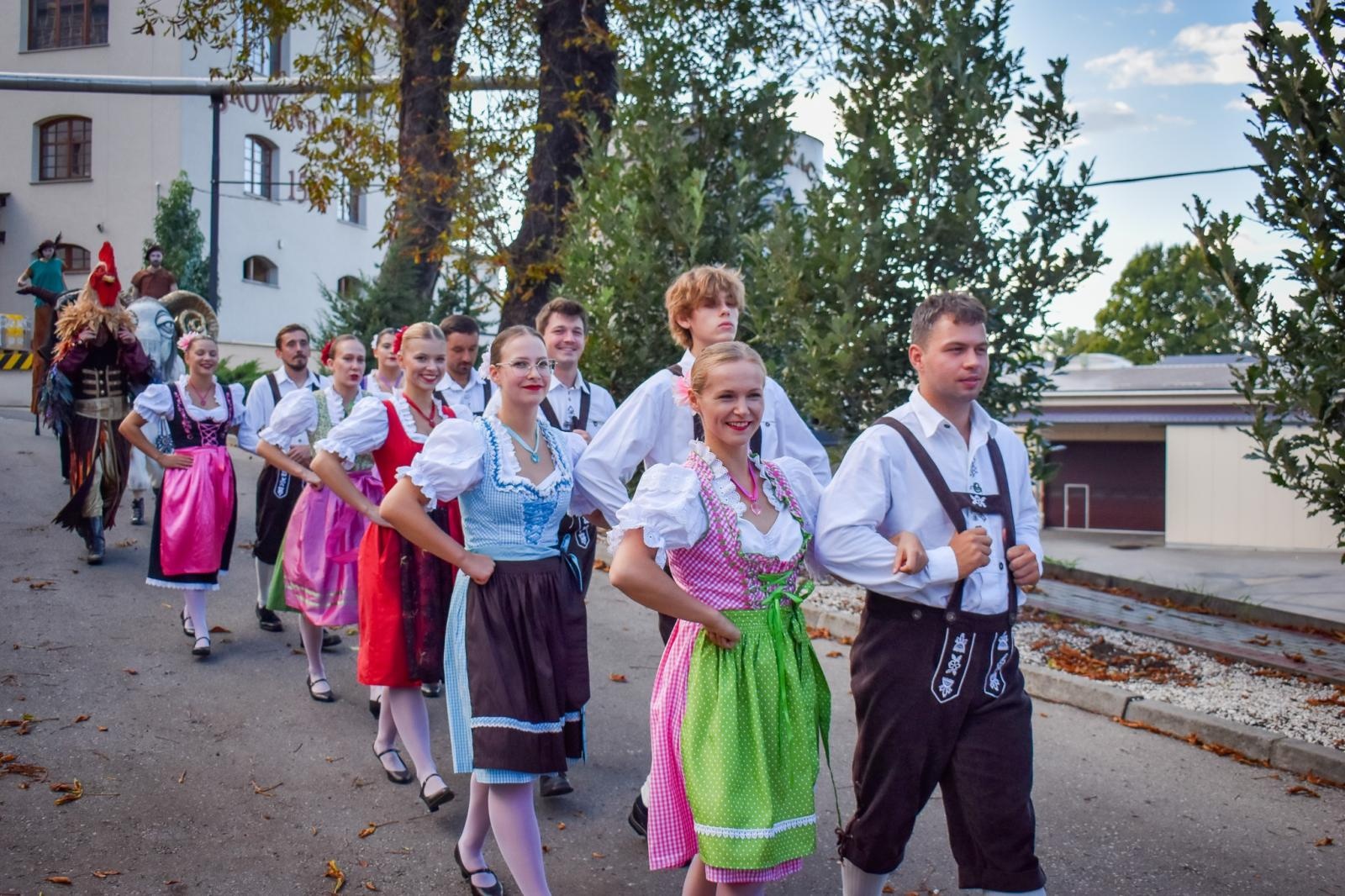 Zdjęcie w galerii na portalu naszraciborz.pl: Dożynki chmielne na raciborskim zamku wiadomości z regionu