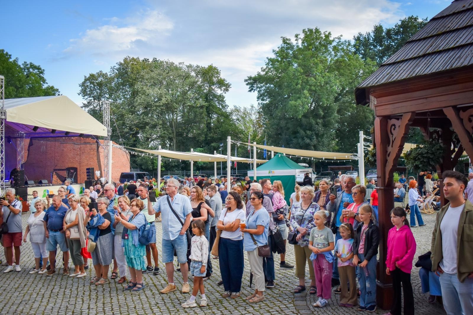 Zdjęcie w galerii na portalu naszraciborz.pl: Dożynki chmielne na raciborskim zamku wiadomości z regionu