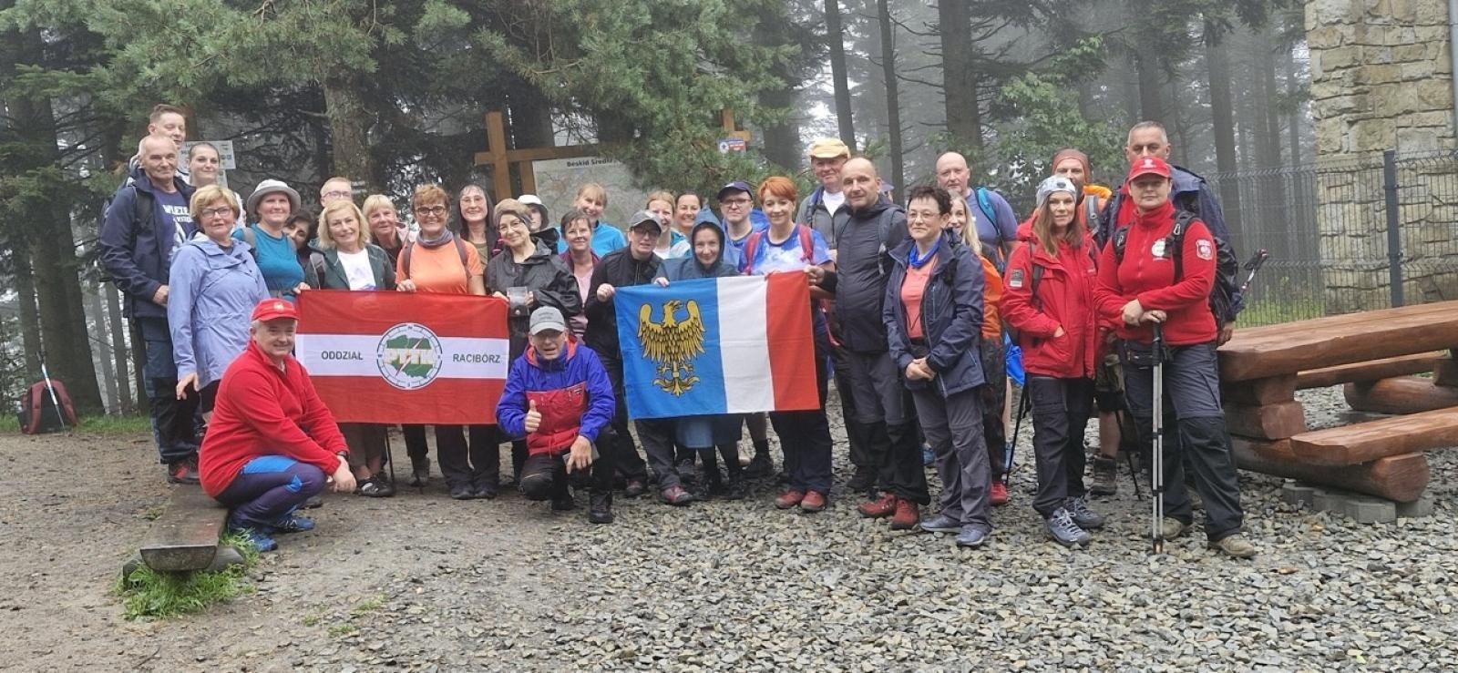 Zdjęcie w galerii na portalu naszraciborz.pl: Raciborzanie zdobyli Lubomir. Kolejny szczyt Korony Gór Polski wiadomości z regionu