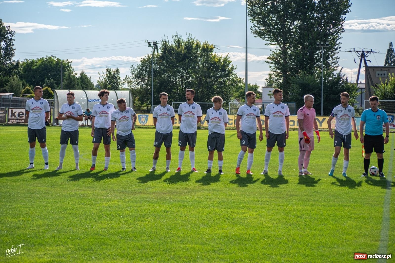 Zdjęcie w galerii na portalu naszraciborz.pl: Nędza przegrała z Sokołem. Goście odwrócili losy spotkania przy Sportowej [FOTO] wiadomości z regionu