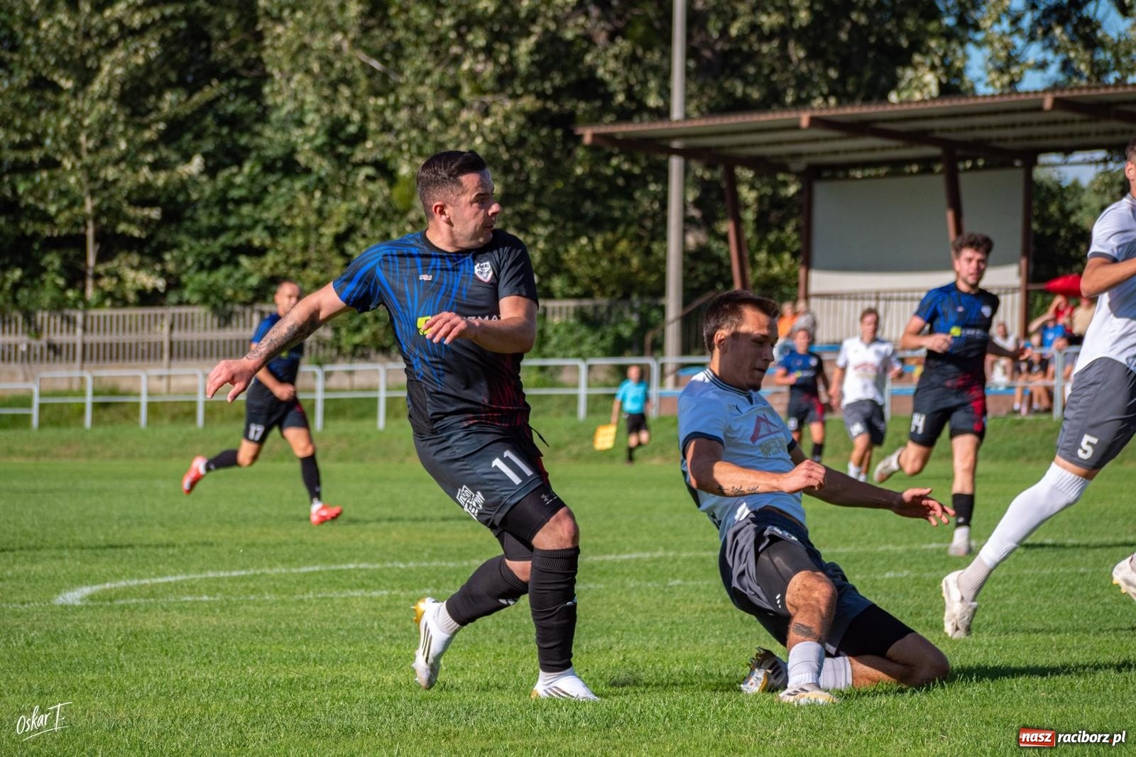 Zdjęcie w galerii na portalu naszraciborz.pl: Nędza przegrała z Sokołem. Goście odwrócili losy spotkania przy Sportowej [FOTO] wiadomości z regionu