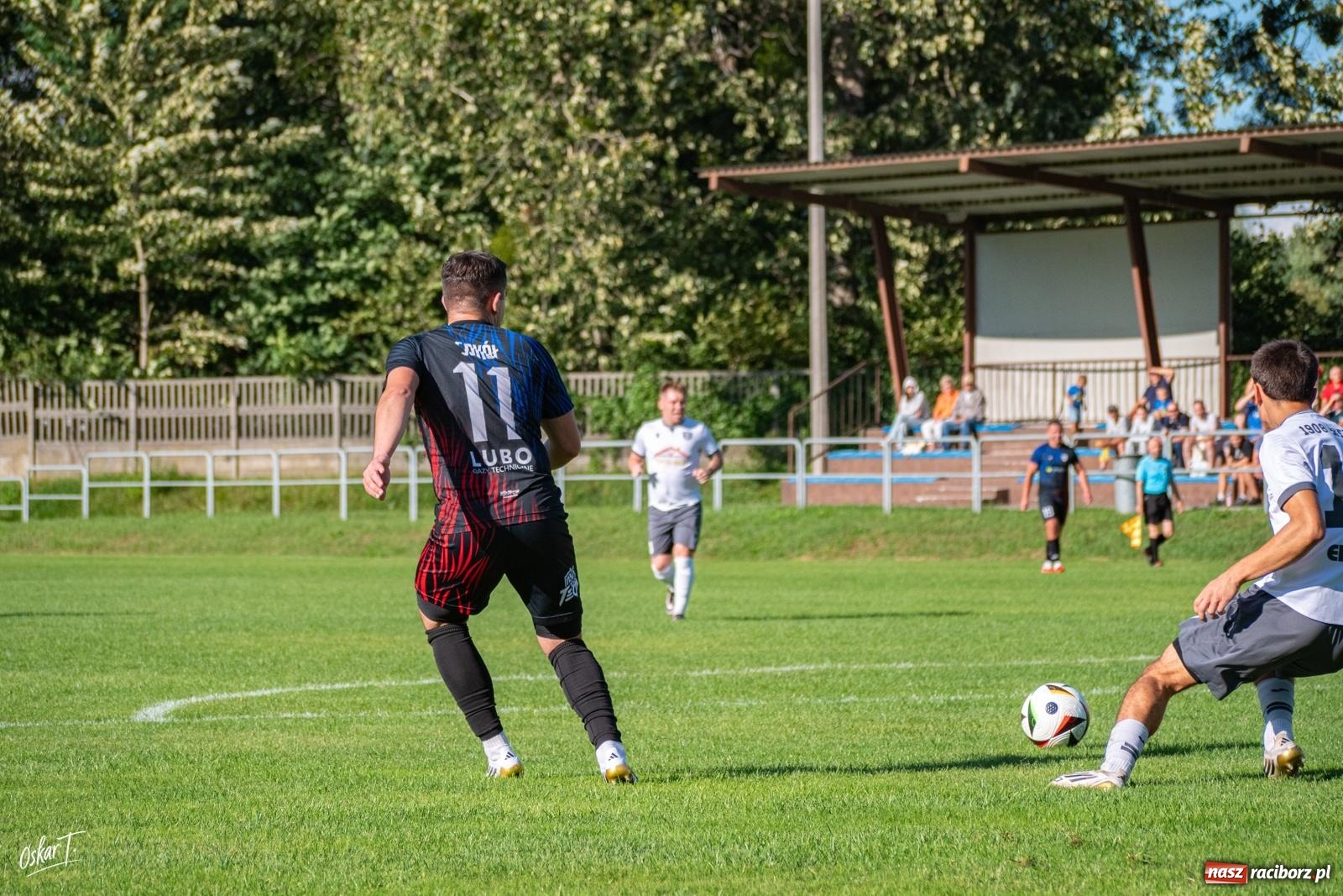 Zdjęcie w galerii na portalu naszraciborz.pl: Nędza przegrała z Sokołem. Goście odwrócili losy spotkania przy Sportowej [FOTO] wiadomości z regionu