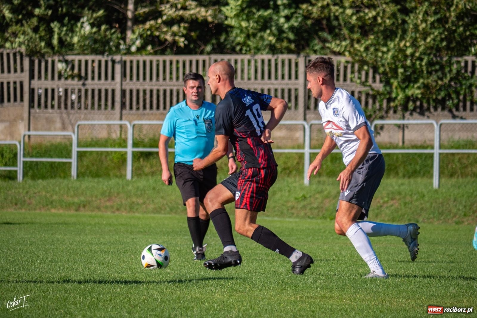 Zdjęcie w galerii na portalu naszraciborz.pl: Nędza przegrała z Sokołem. Goście odwrócili losy spotkania przy Sportowej [FOTO] wiadomości z regionu