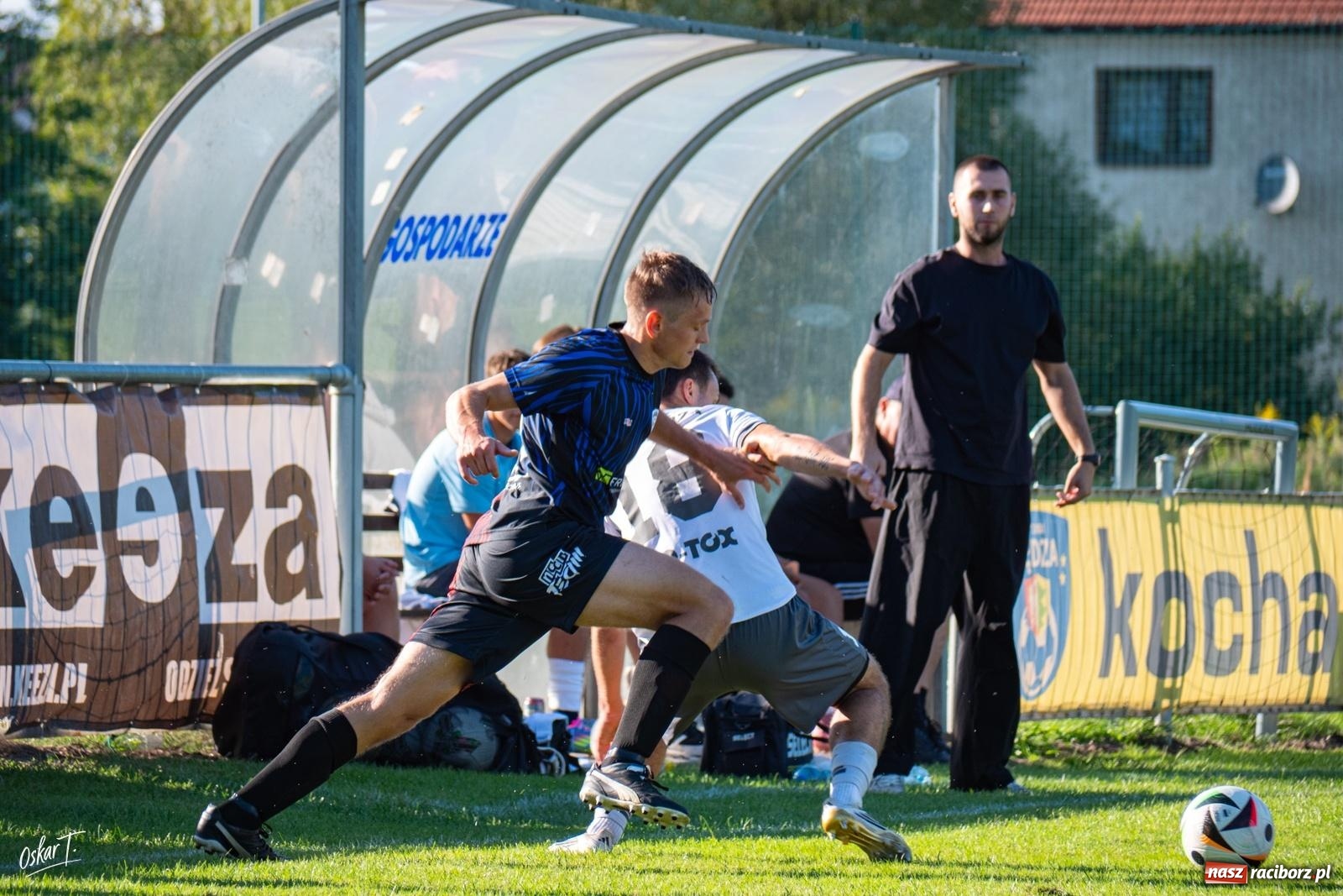 Zdjęcie w galerii na portalu naszraciborz.pl: Nędza przegrała z Sokołem. Goście odwrócili losy spotkania przy Sportowej [FOTO] wiadomości z regionu