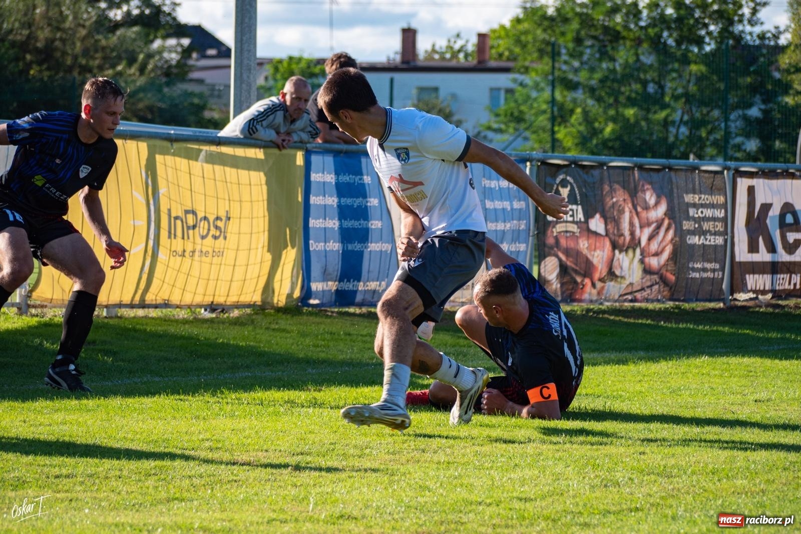 Zdjęcie w galerii na portalu naszraciborz.pl: Nędza przegrała z Sokołem. Goście odwrócili losy spotkania przy Sportowej [FOTO] wiadomości z regionu