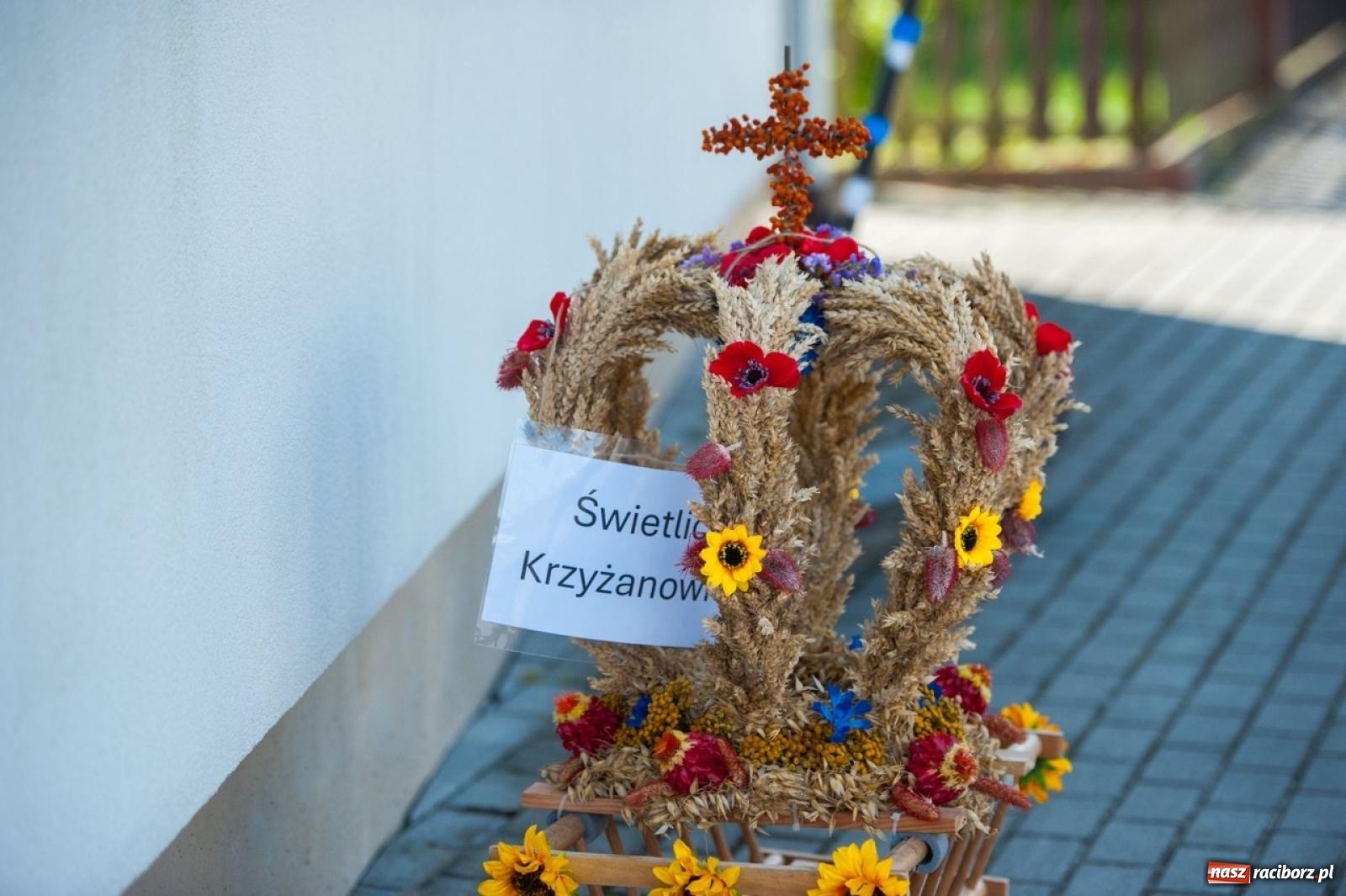 Zdjęcie w galerii na portalu naszraciborz.pl: Dożynki w Krzyżanowicach na bis! Tak mieszkańcy świętowali zakończenie żniw [FOTO] wiadomości z regionu