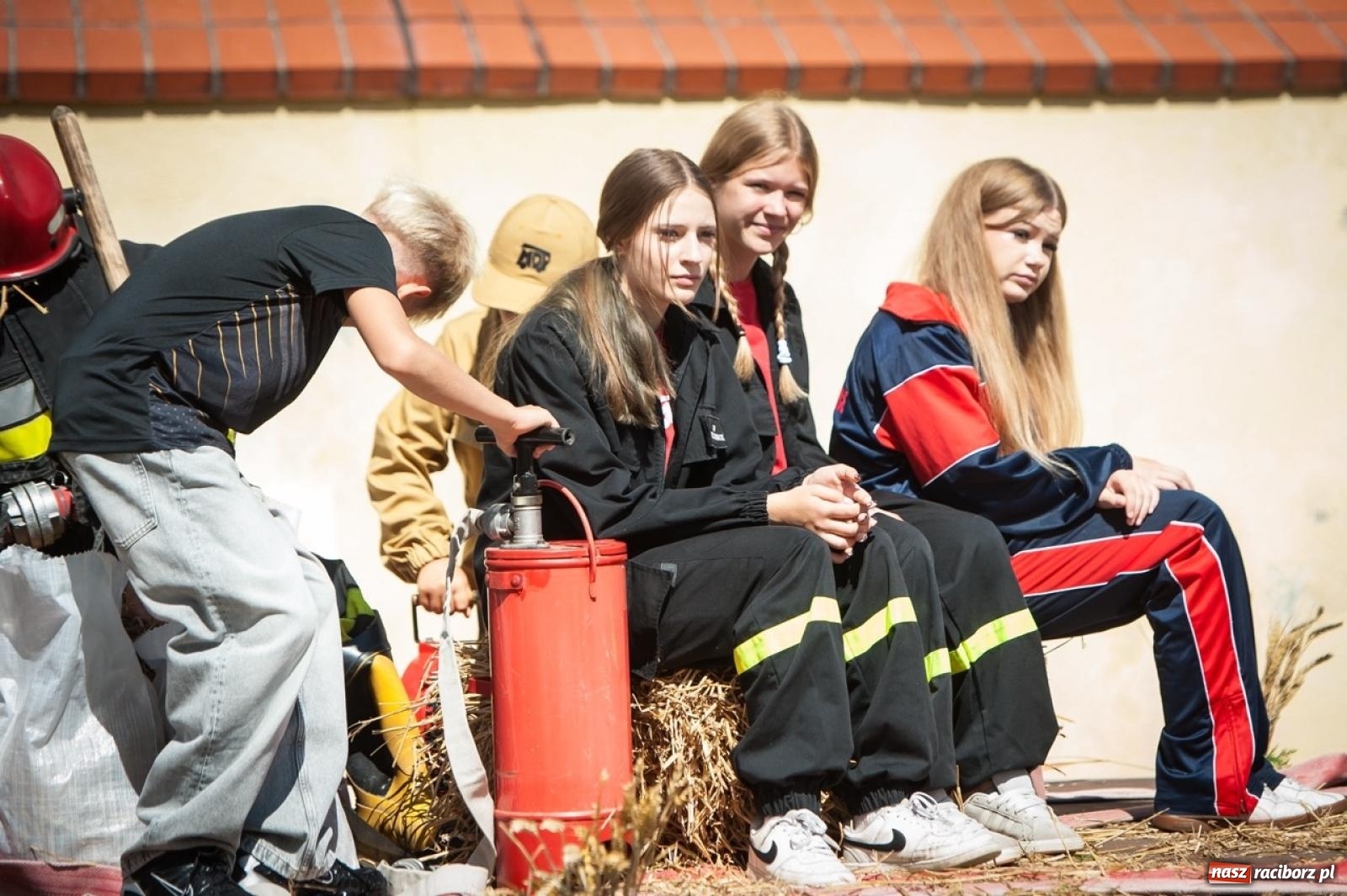 Zdjęcie w galerii na portalu naszraciborz.pl: Dożynki w Krzyżanowicach na bis! Tak mieszkańcy świętowali zakończenie żniw [FOTO] wiadomości z regionu