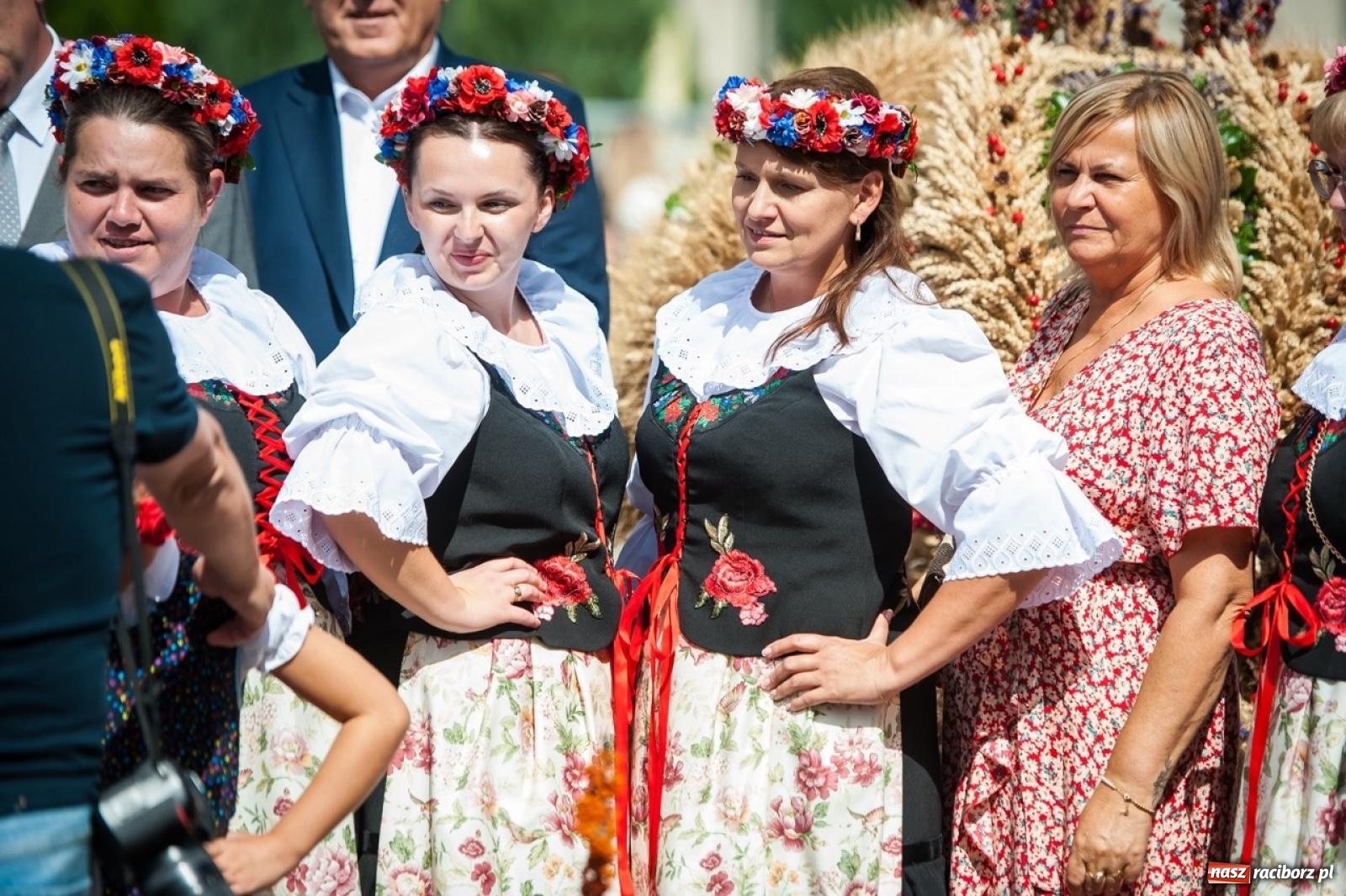 Zdjęcie w galerii na portalu naszraciborz.pl: Dożynki w Krzyżanowicach na bis! Tak mieszkańcy świętowali zakończenie żniw [FOTO] wiadomości z regionu