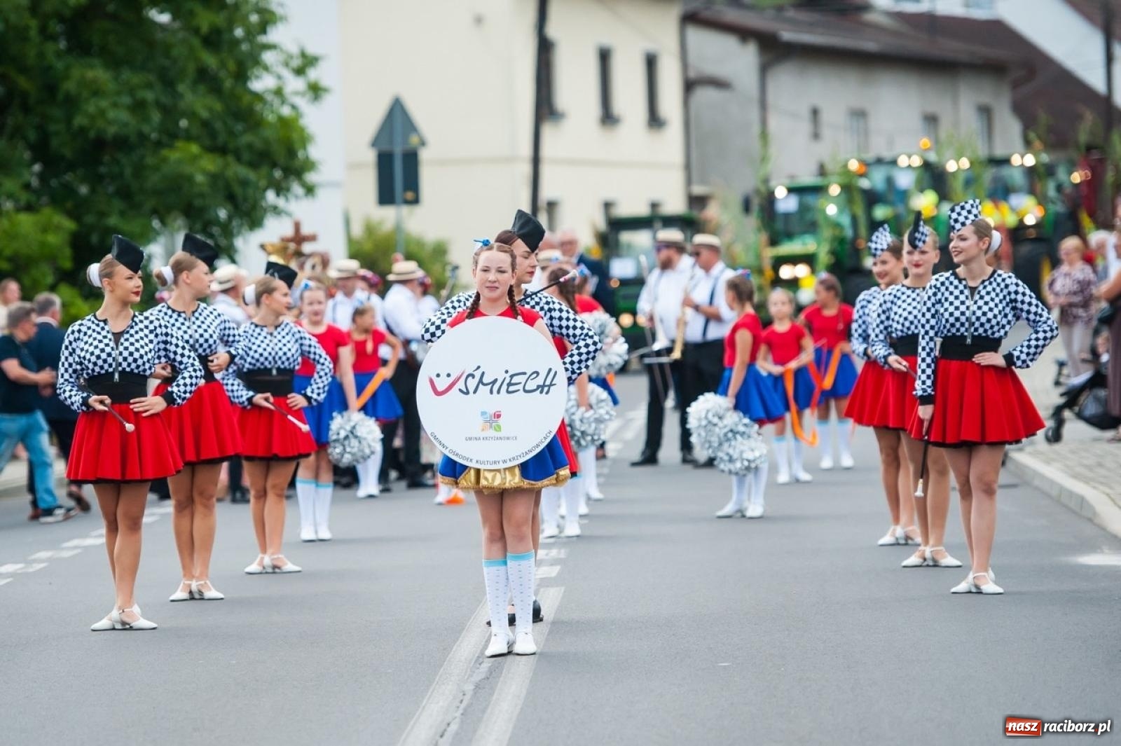 Zdjęcie w galerii na portalu naszraciborz.pl: Dożynki w Krzyżanowicach na bis! Tak mieszkańcy świętowali zakończenie żniw [FOTO] wiadomości z regionu