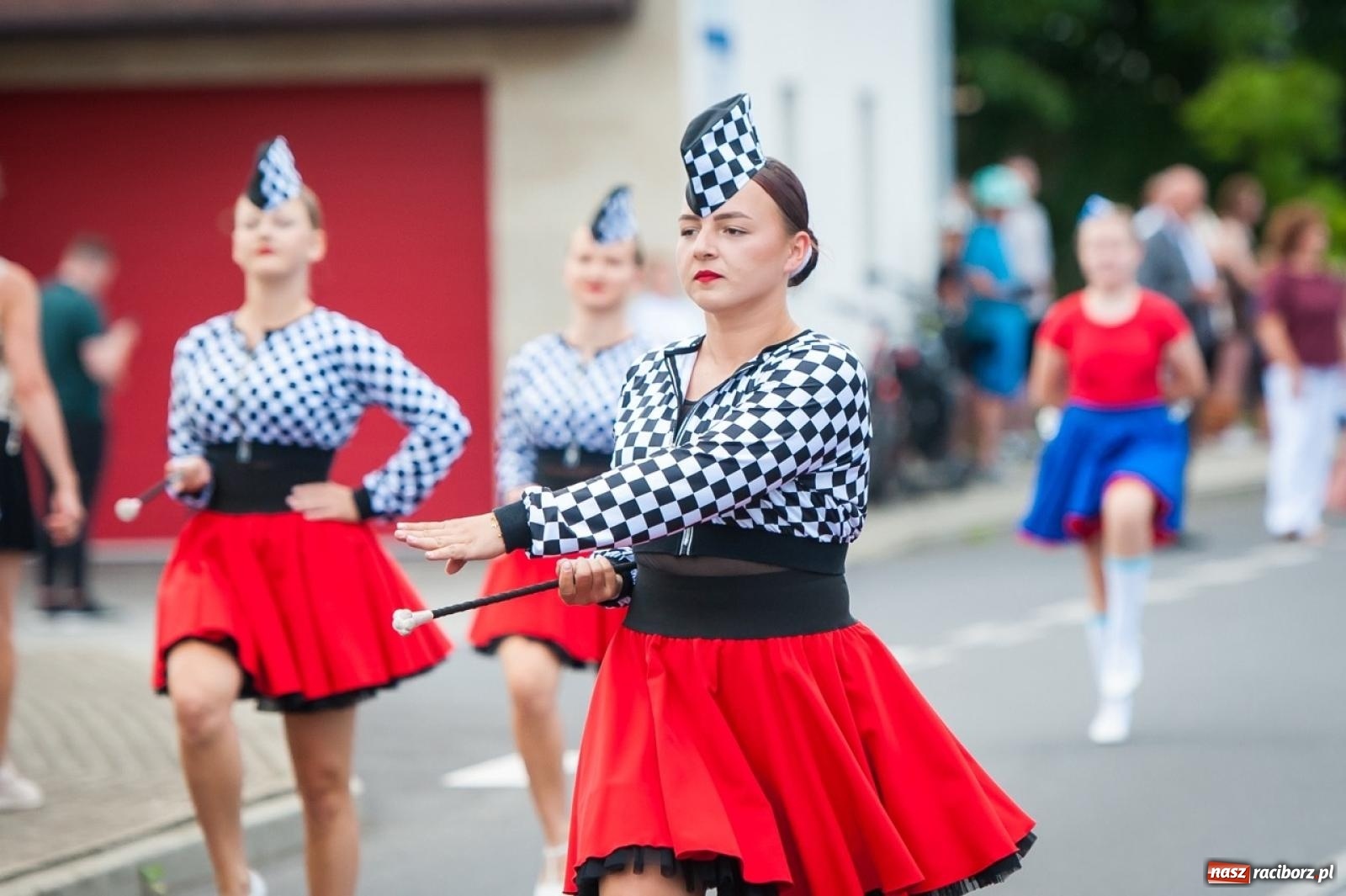 Zdjęcie w galerii na portalu naszraciborz.pl: Dożynki w Krzyżanowicach na bis! Tak mieszkańcy świętowali zakończenie żniw [FOTO] wiadomości z regionu