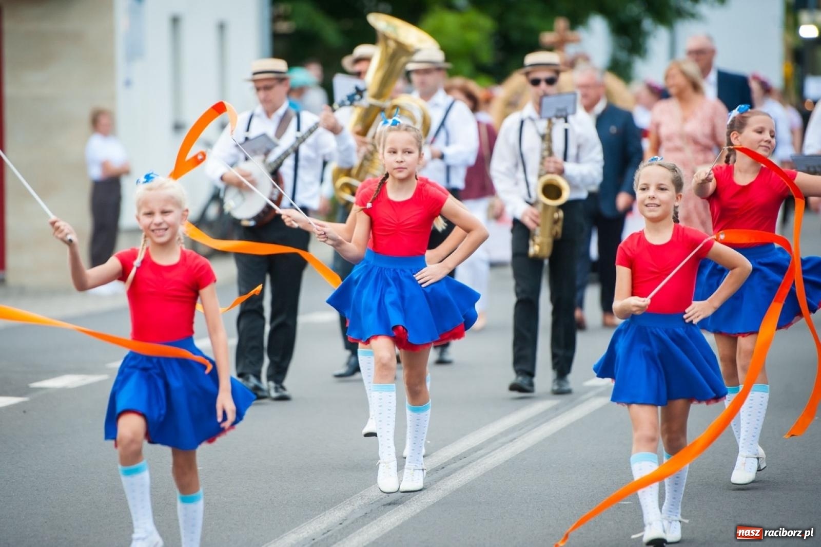 Zdjęcie w galerii na portalu naszraciborz.pl: Dożynki w Krzyżanowicach na bis! Tak mieszkańcy świętowali zakończenie żniw [FOTO] wiadomości z regionu