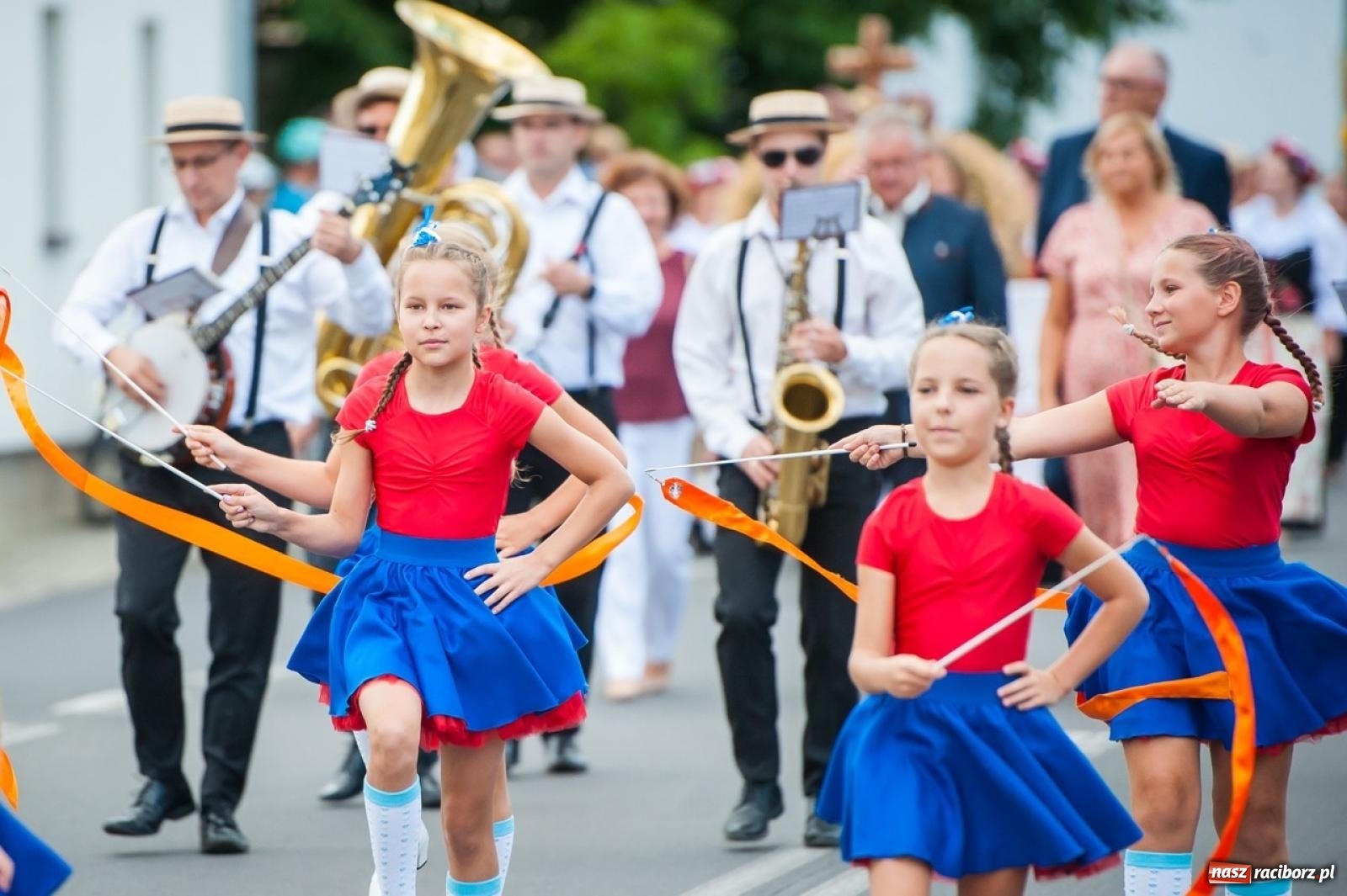 Zdjęcie w galerii na portalu naszraciborz.pl: Dożynki w Krzyżanowicach na bis! Tak mieszkańcy świętowali zakończenie żniw [FOTO] wiadomości z regionu