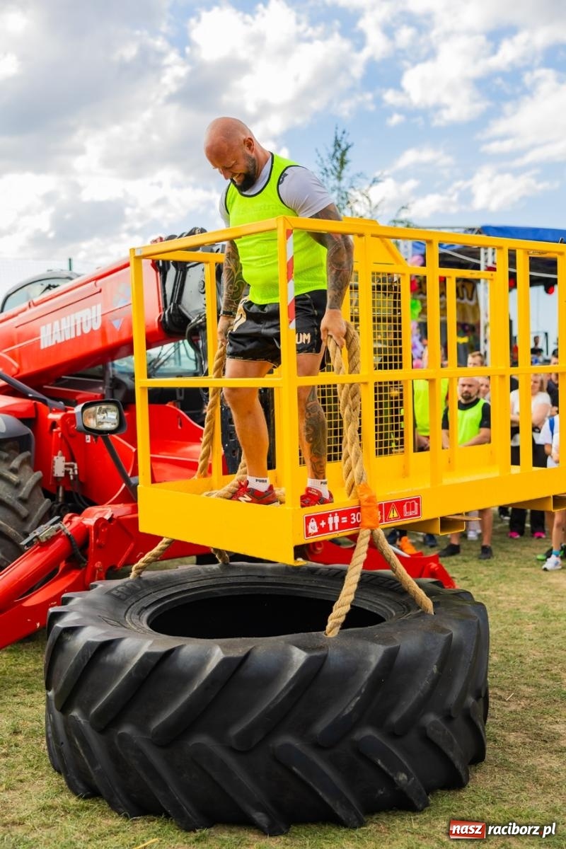 Zdjęcie w galerii na portalu naszraciborz.pl: Puchar został w Grzegorzowicach. Paweł Malcharczyk wygrał Strongfarmera 2026 wiadomości z regionu