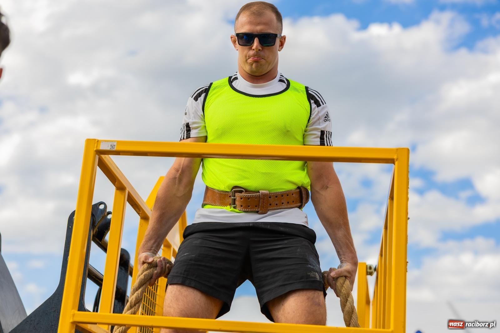 Zdjęcie w galerii na portalu naszraciborz.pl: Puchar został w Grzegorzowicach. Paweł Malcharczyk wygrał Strongfarmera 2026 wiadomości z regionu