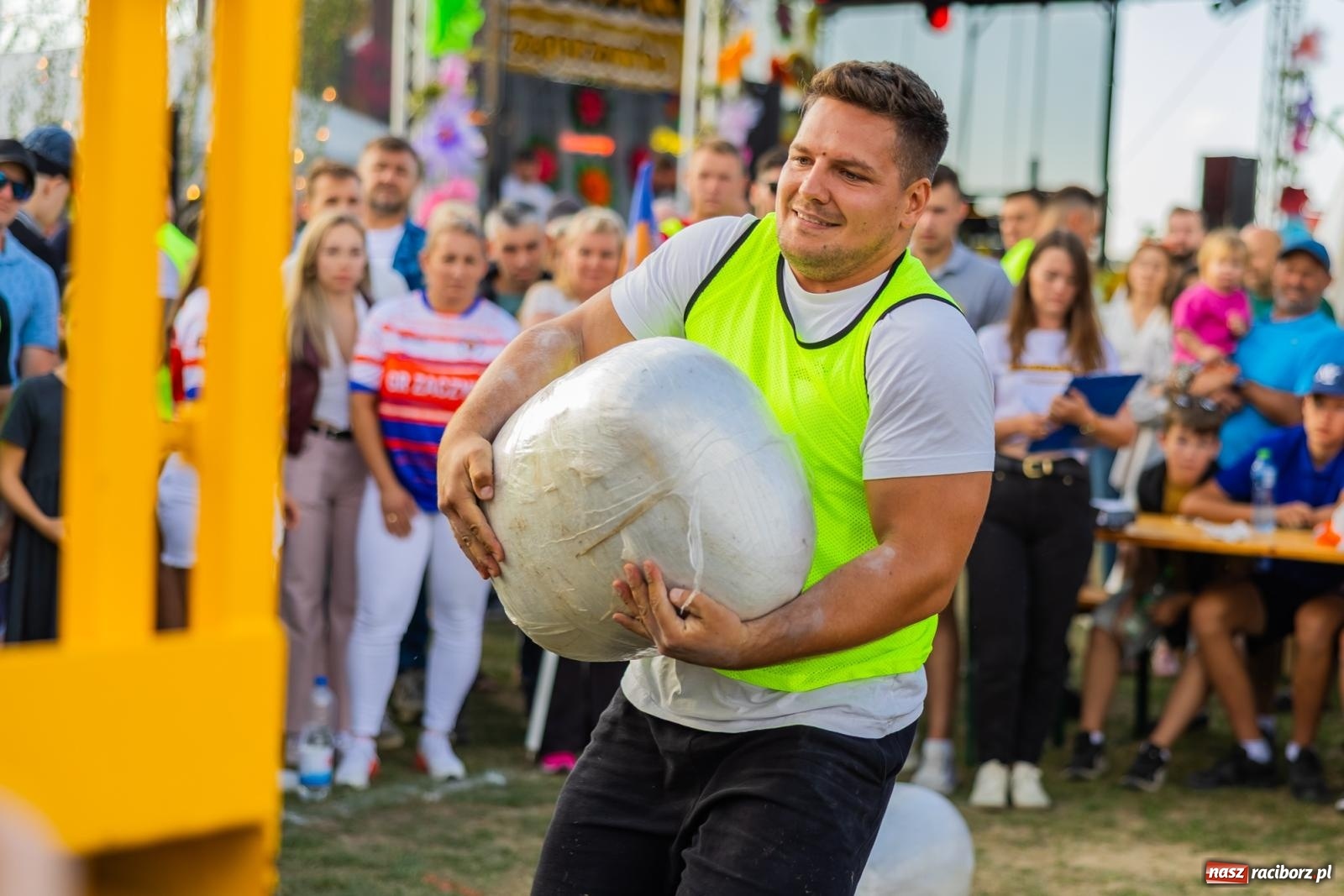 Zdjęcie w galerii na portalu naszraciborz.pl: Puchar został w Grzegorzowicach. Paweł Malcharczyk wygrał Strongfarmera 2026 wiadomości z regionu