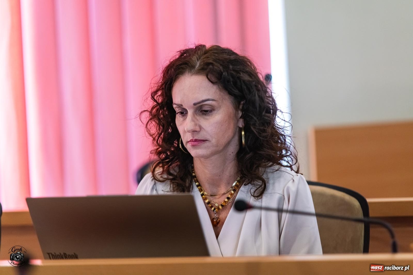 Zdjęcie w galerii na portalu naszraciborz.pl: Radni pozytywnie zaopiniowali zmiany w budżecie i przedłużenie bonifikat mieszkaniowych wiadomości z regionu