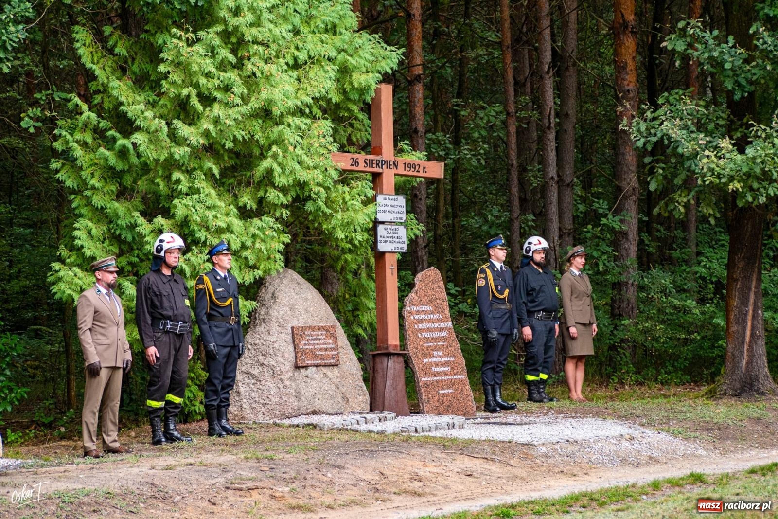 Zdjęcie w galerii na portalu naszraciborz.pl: 34. rocznica pożaru lasów. Hołd dla strażaków, którzy zginęli w walce z żywiołem wiadomości z regionu
