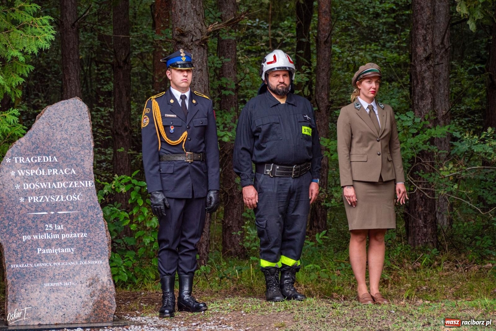 Zdjęcie w galerii na portalu naszraciborz.pl: 34. rocznica pożaru lasów. Hołd dla strażaków, którzy zginęli w walce z żywiołem wiadomości z regionu