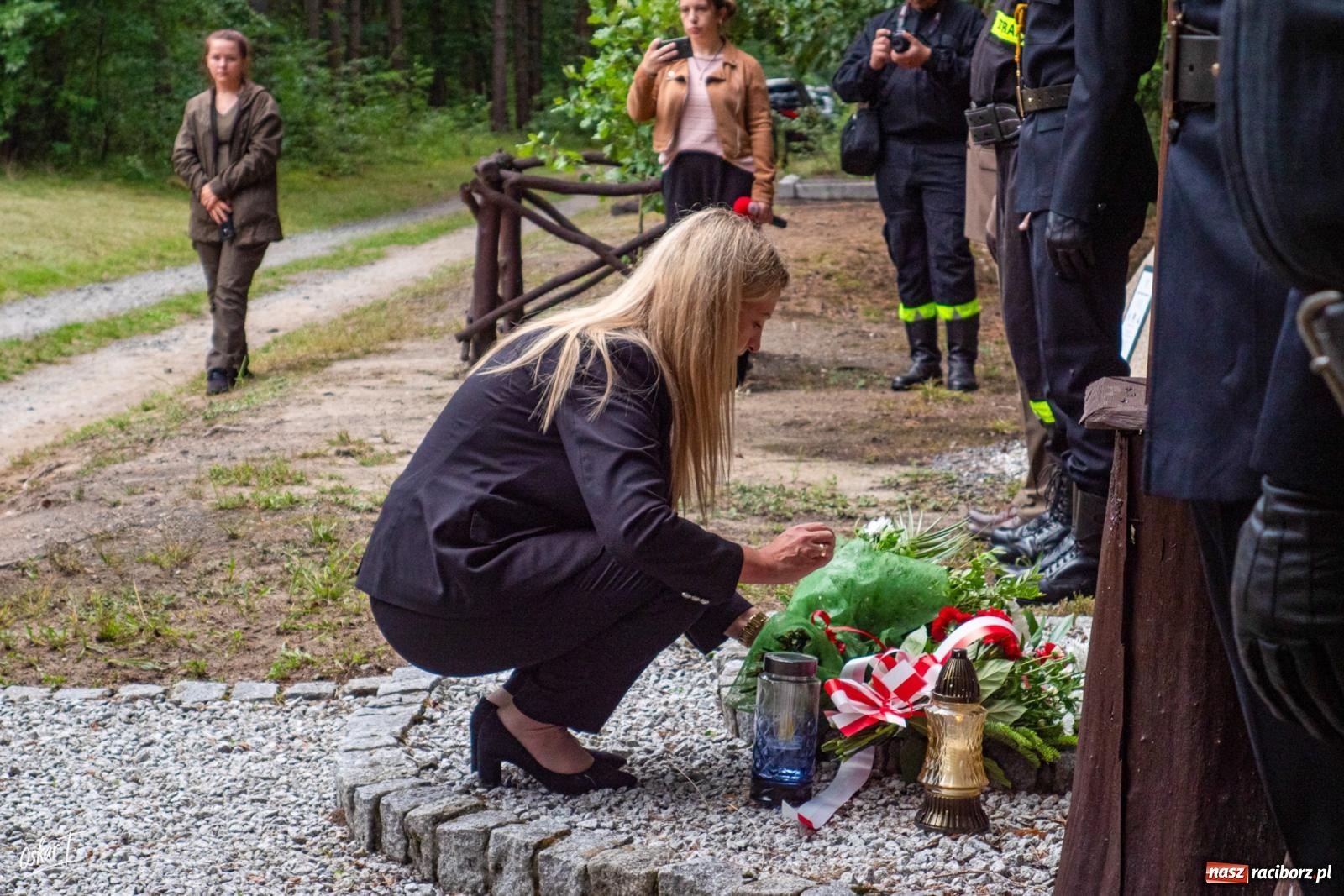 Zdjęcie w galerii na portalu naszraciborz.pl: 34. rocznica pożaru lasów. Hołd dla strażaków, którzy zginęli w walce z żywiołem wiadomości z regionu