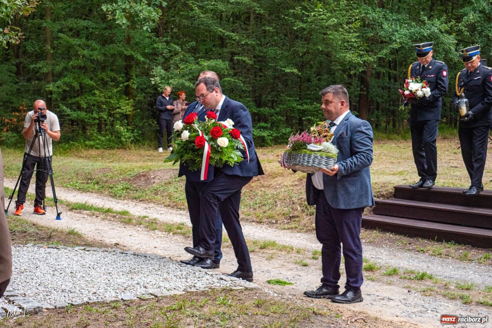 Zdjęcie w galerii na portalu naszraciborz.pl: 34. rocznica pożaru lasów. Hołd dla strażaków, którzy zginęli w walce z żywiołem wiadomości z regionu