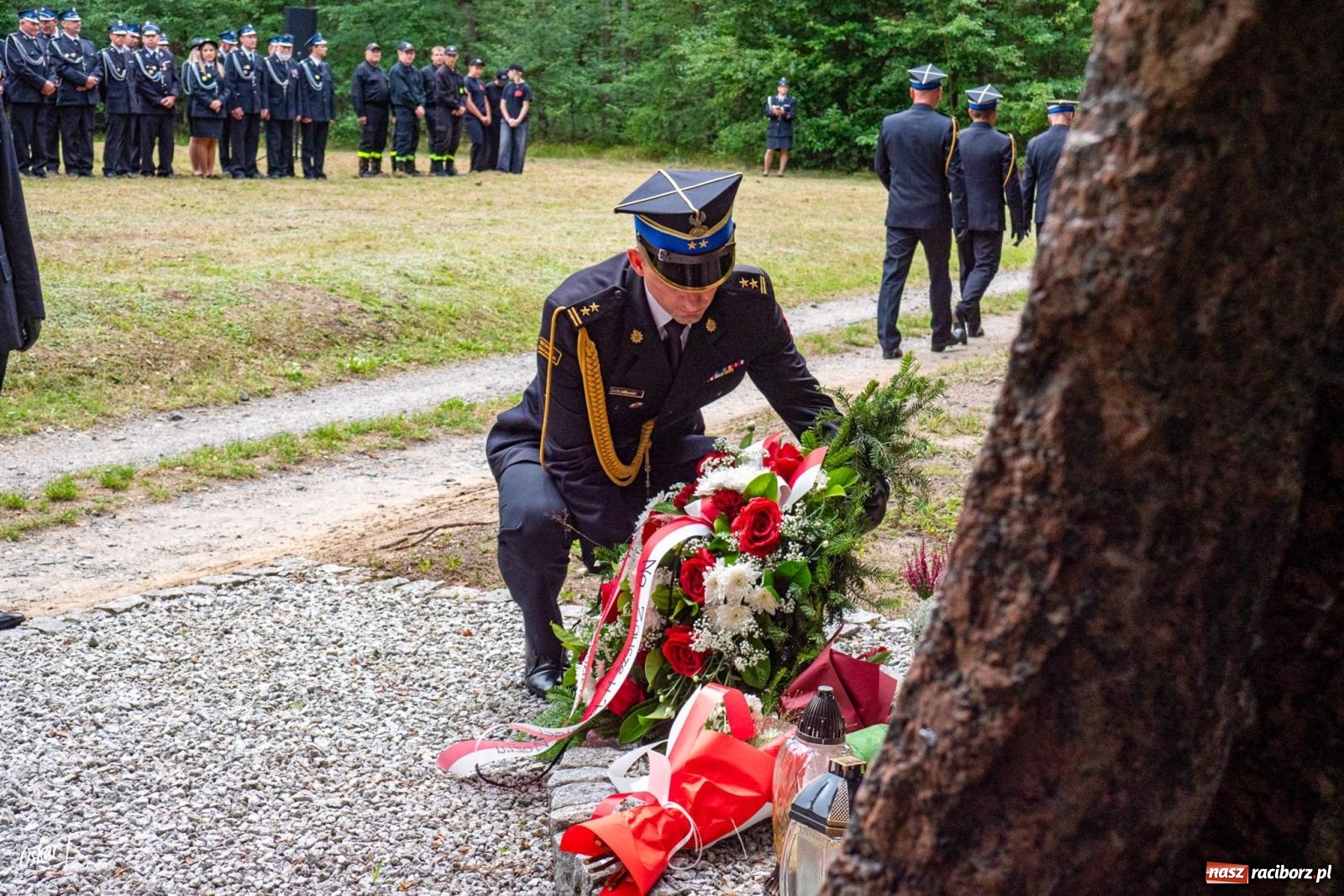 Zdjęcie w galerii na portalu naszraciborz.pl: 34. rocznica pożaru lasów. Hołd dla strażaków, którzy zginęli w walce z żywiołem wiadomości z regionu