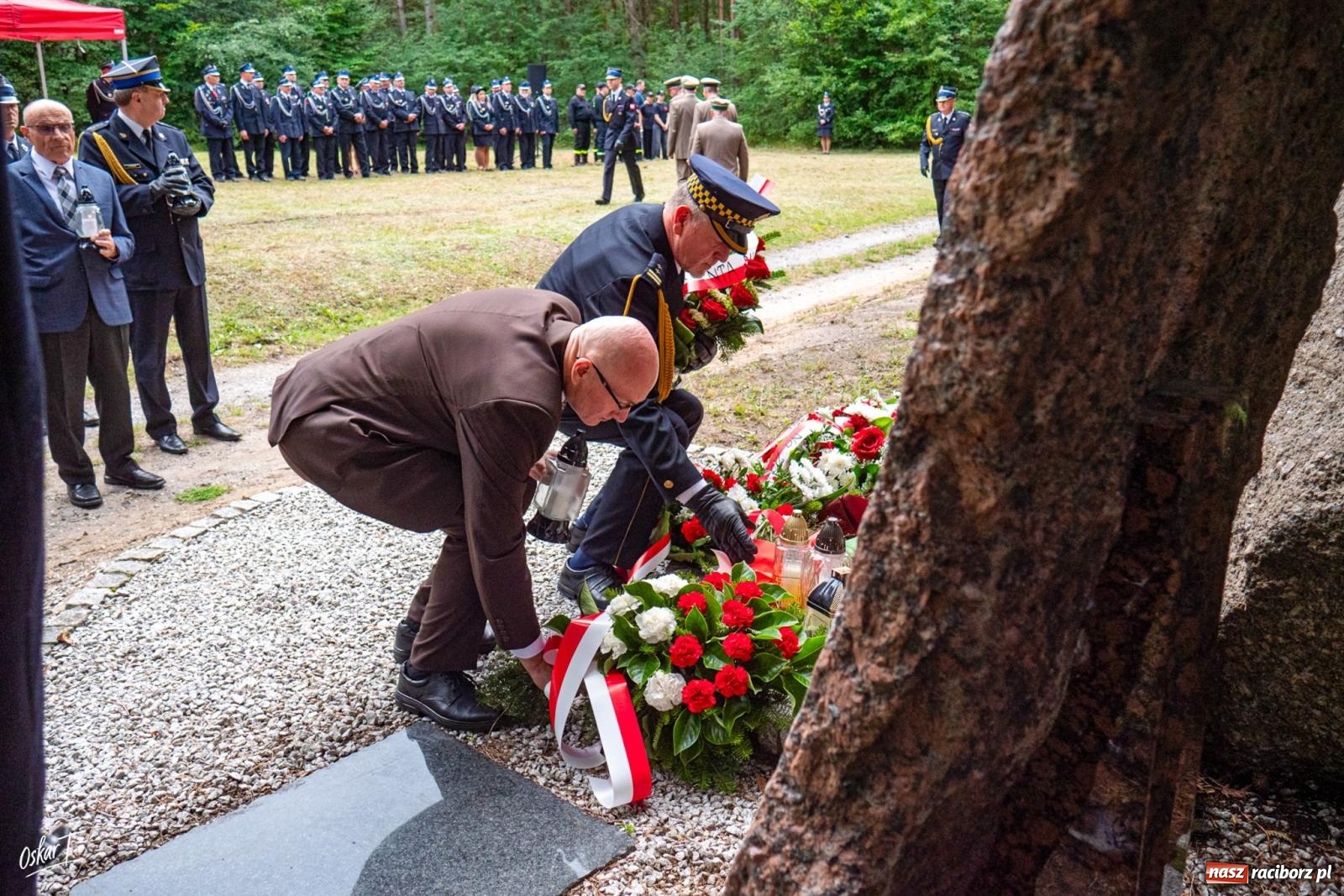 Zdjęcie w galerii na portalu naszraciborz.pl: 34. rocznica pożaru lasów. Hołd dla strażaków, którzy zginęli w walce z żywiołem wiadomości z regionu