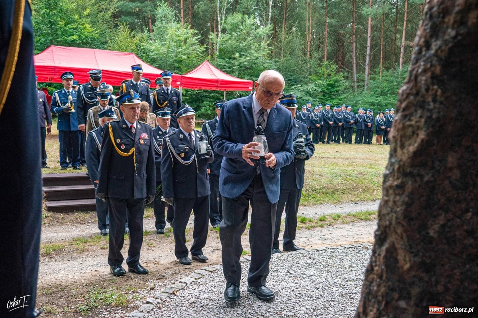 Zdjęcie w galerii na portalu naszraciborz.pl: 34. rocznica pożaru lasów. Hołd dla strażaków, którzy zginęli w walce z żywiołem wiadomości z regionu
