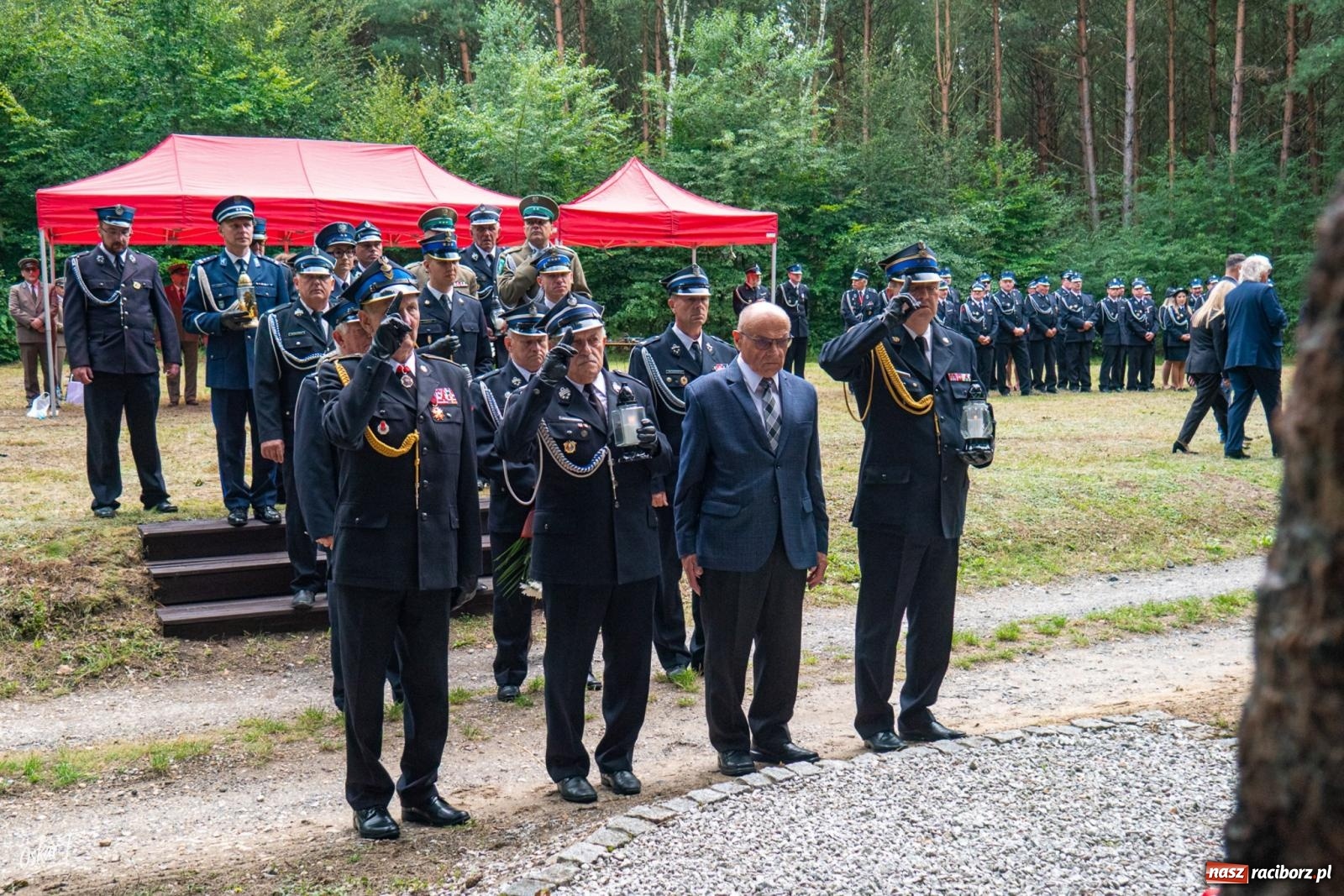 Zdjęcie w galerii na portalu naszraciborz.pl: 34. rocznica pożaru lasów. Hołd dla strażaków, którzy zginęli w walce z żywiołem wiadomości z regionu
