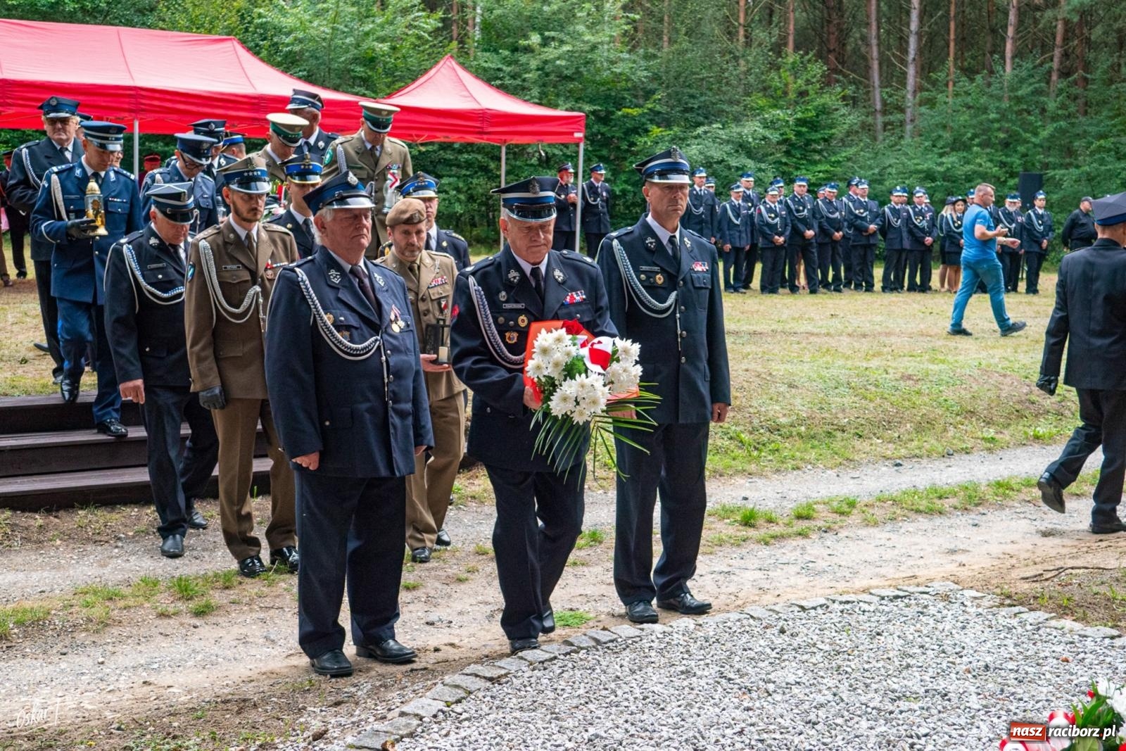 Zdjęcie w galerii na portalu naszraciborz.pl: 34. rocznica pożaru lasów. Hołd dla strażaków, którzy zginęli w walce z żywiołem wiadomości z regionu