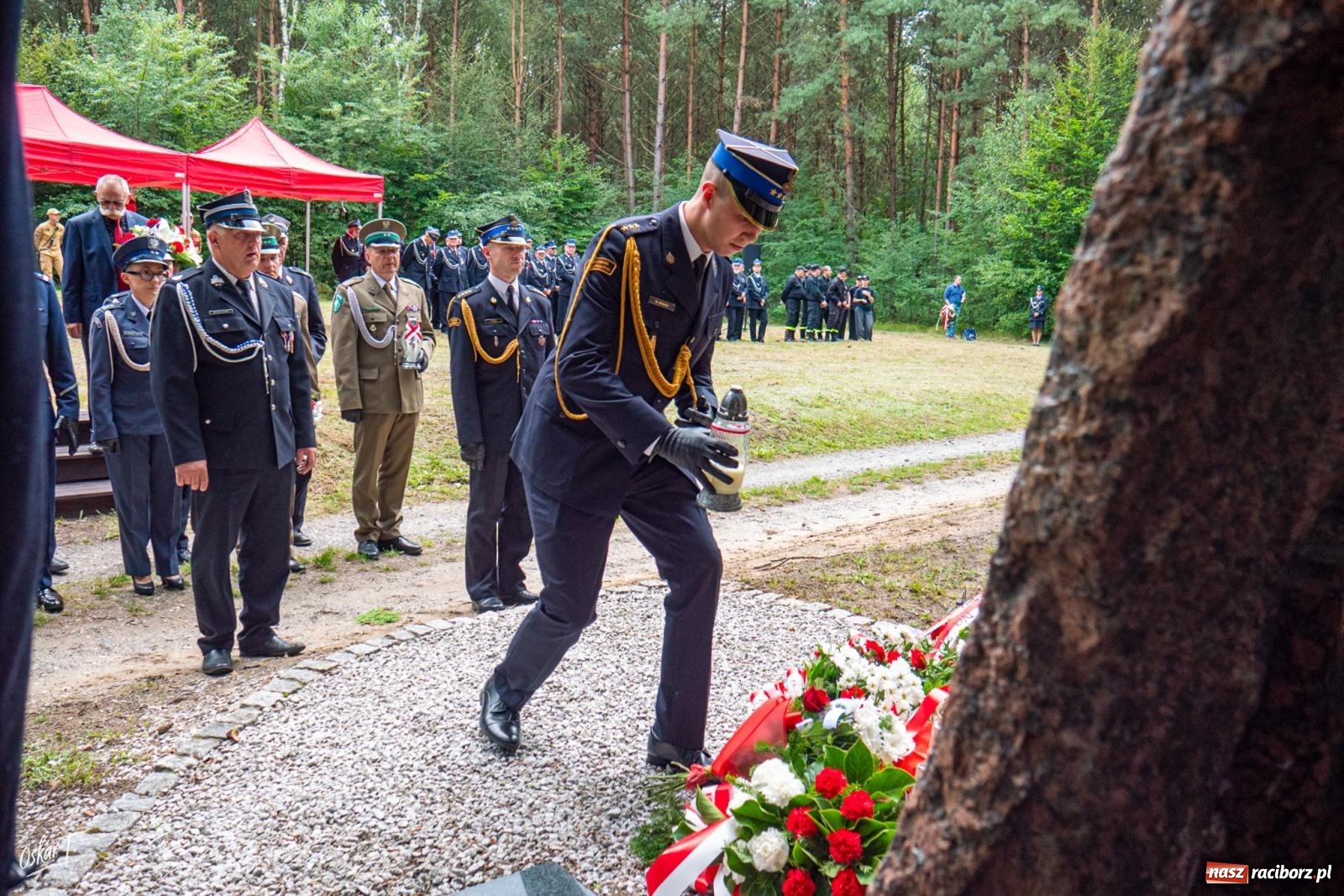Zdjęcie w galerii na portalu naszraciborz.pl: 34. rocznica pożaru lasów. Hołd dla strażaków, którzy zginęli w walce z żywiołem wiadomości z regionu