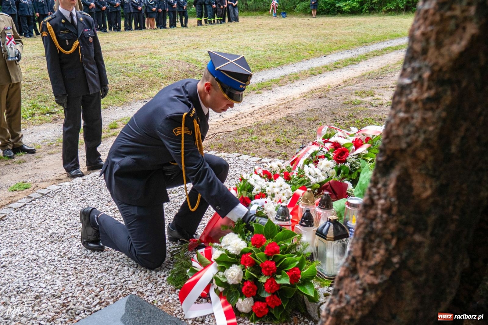 Zdjęcie w galerii na portalu naszraciborz.pl: 34. rocznica pożaru lasów. Hołd dla strażaków, którzy zginęli w walce z żywiołem wiadomości z regionu
